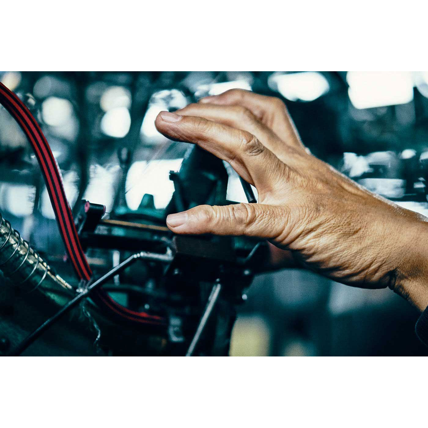 フェリシモギフトショップ|ウール94％　ふかふか＆ぬくぬく　ぜいたくな履き心地！ 厚手の防縮ウールソックス〈Horn〉