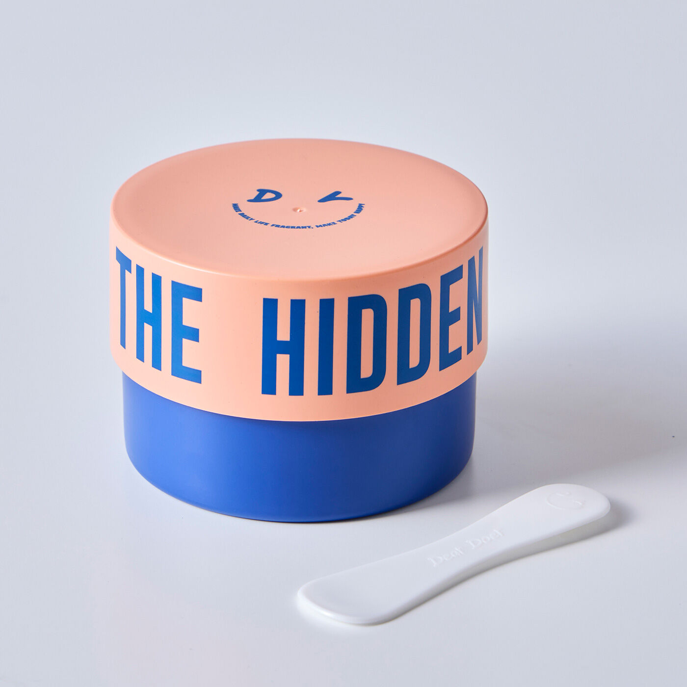 フェリシモギフトショップ|ＤｅａｒＤｏｅｒ　ボディースクラブ300ｍｌ〈パーライト〉|スパチュラ付きで使いやすい