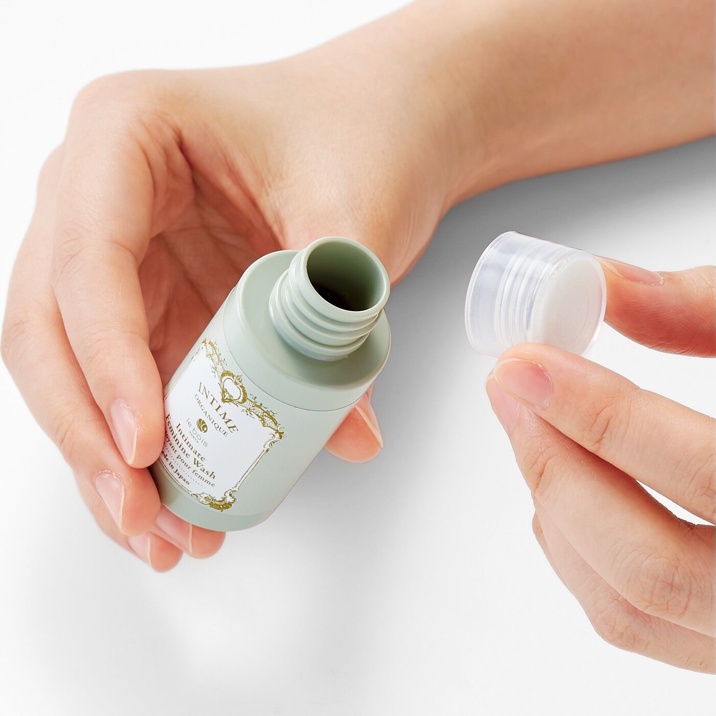 フェリシモギフトショップ|アンティーム　トライアルキット〈フェミニンウォッシュ30mL/ホワイトクリーム30g〉|デリケートゾーン用洗浄料30ml