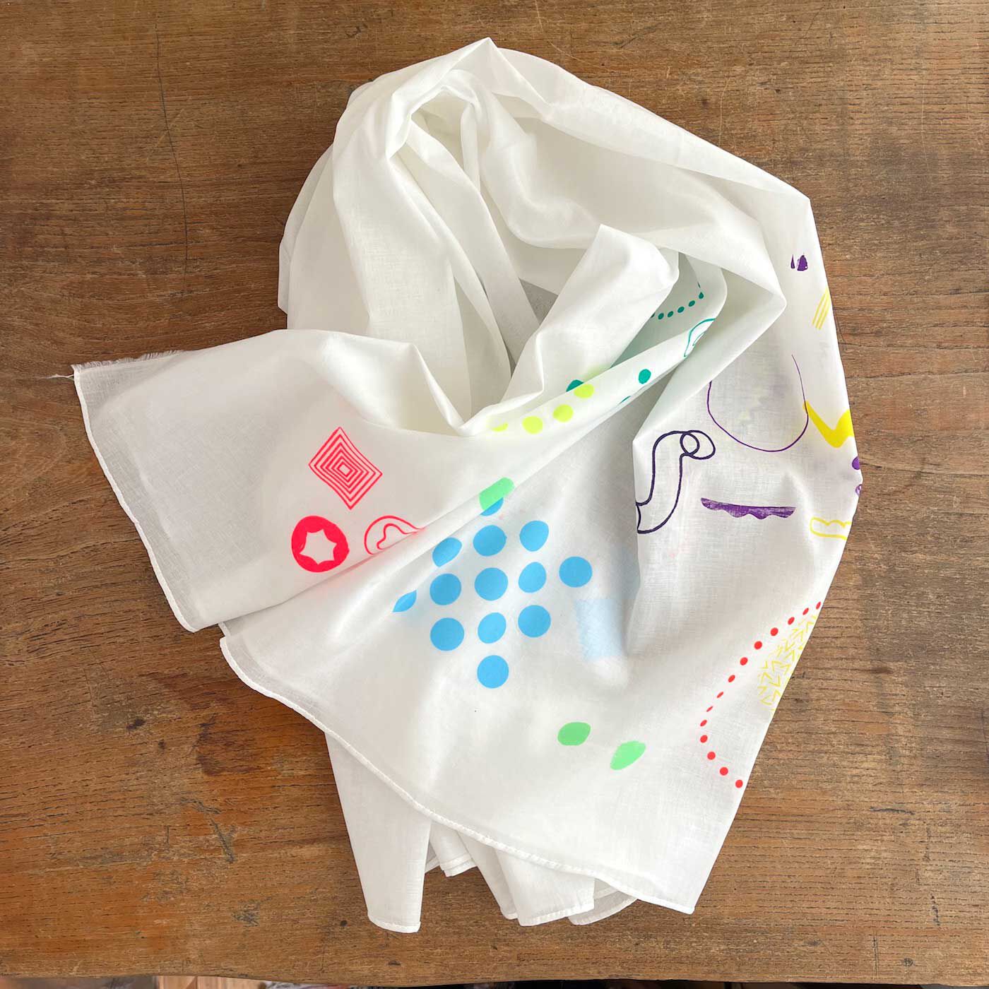 フェリシモギフトショップ|［Fu’s Note］LIVE WORKS スカーフ