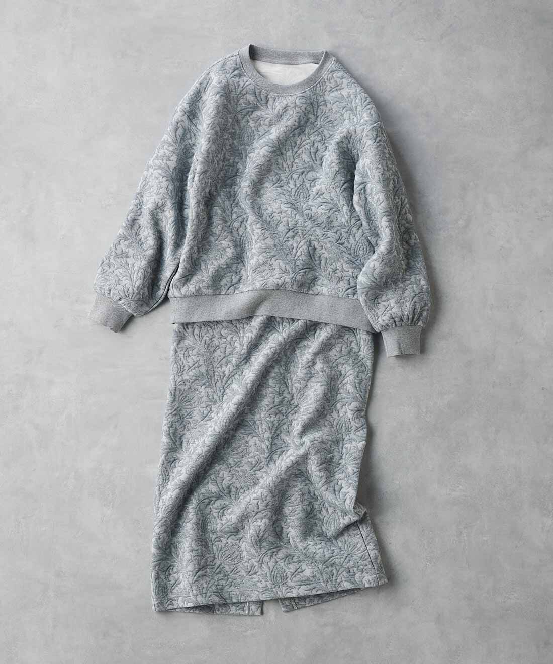 フェリシモギフトショップ|リブ イン コンフォート 大人モリスの世界 「シスル」柄をカジュアルに楽しむ ジャカードカットソーセットアップ〈パウダーグレー〉