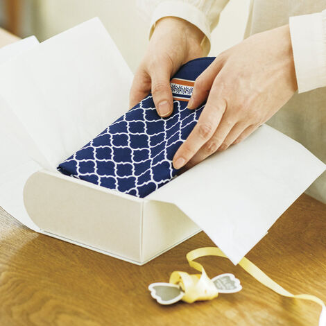 フェリシモギフトショップ | 「壁になって見守りたい」推しをそっと支えるギフト〈ラッピングサービス付き〉