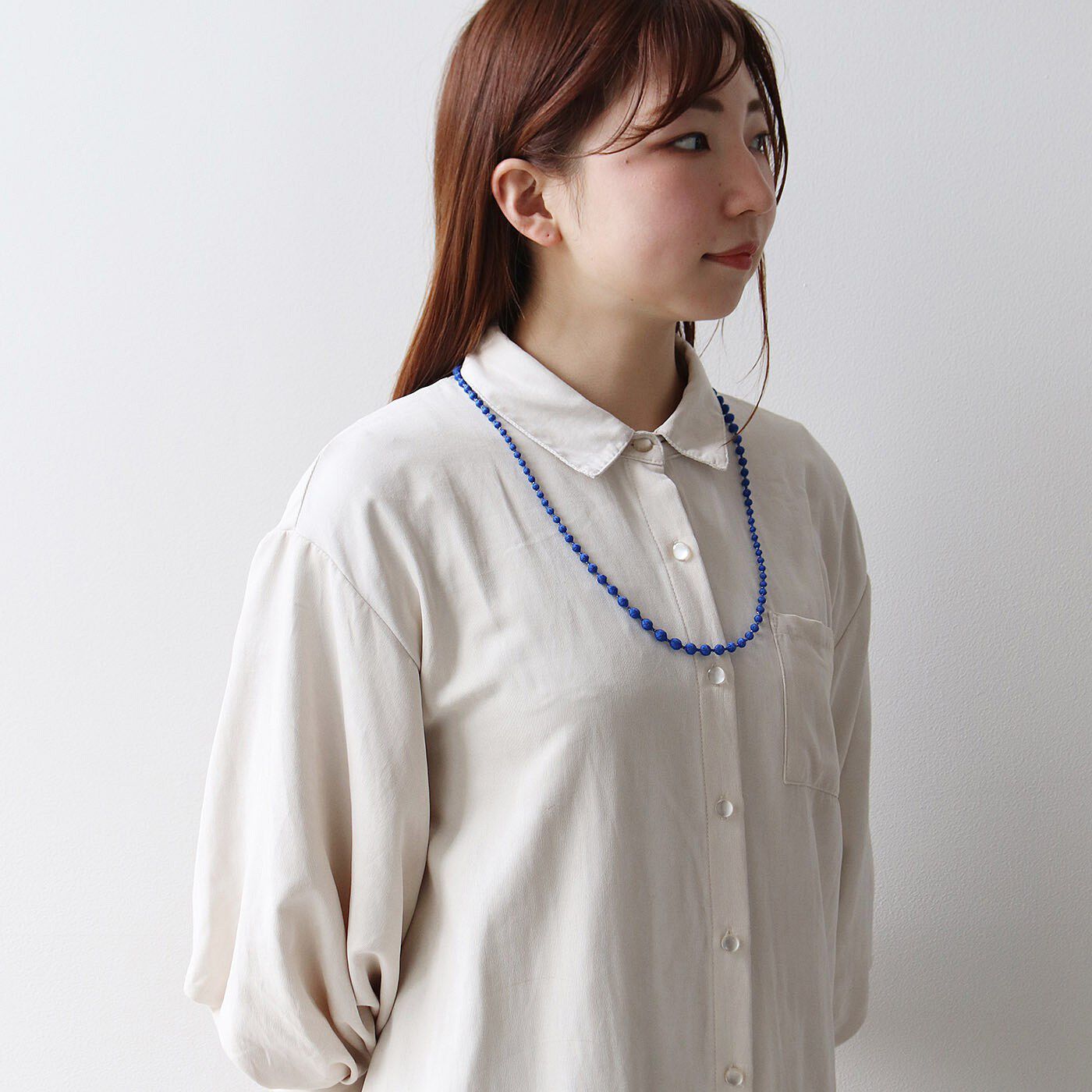 フェリシモギフトショップ|群馬の刺繍工房が作った　 誕生石色の刺繍珠ネックレス〈ラピスラズリブルー色・12月生まれ〉[日本製]