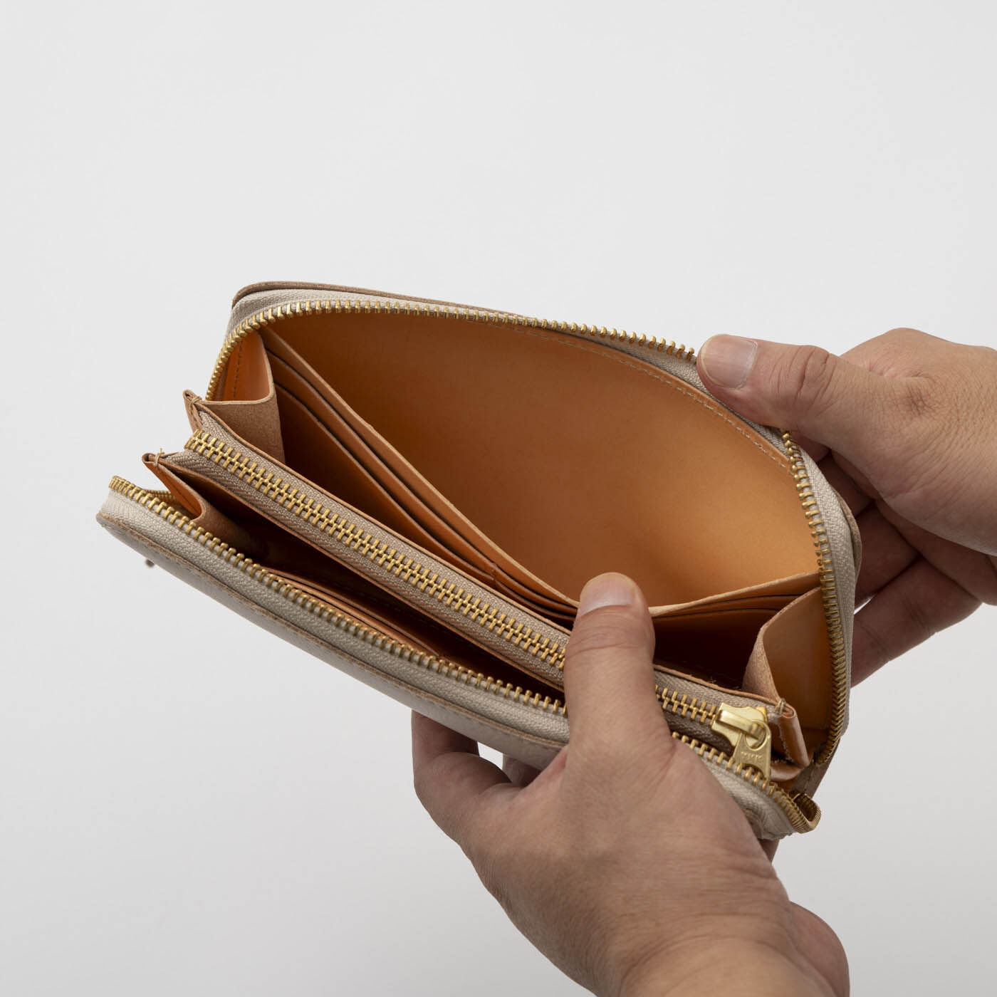 フェリシモギフトショップ|福岡の鞄作家が作った 職人本革のカフェウォレット〈ホワイト〉 [本革 財布：日本製]