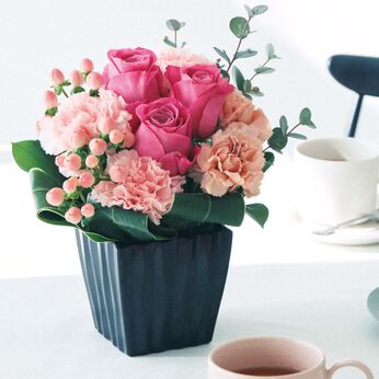 母の日の花ギフト | ニュアンスピンク華やかテーブルアレンジ