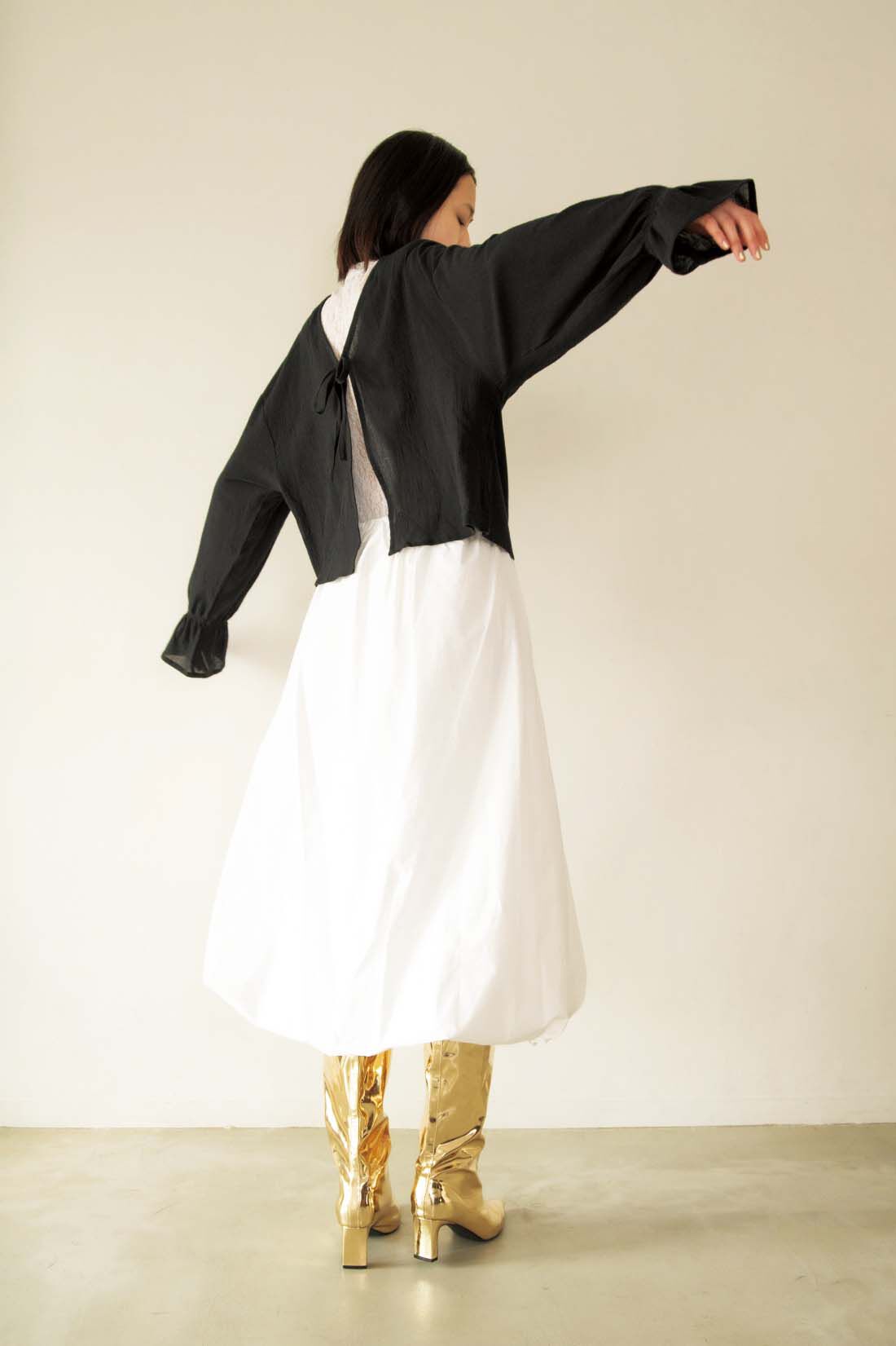 mensha!［メンシャ！］|mensha!　シングル楊柳ガーゼ 2-WAYカーデブラウスの会|モデル身長：172cm 着用サイズ：モデル寸