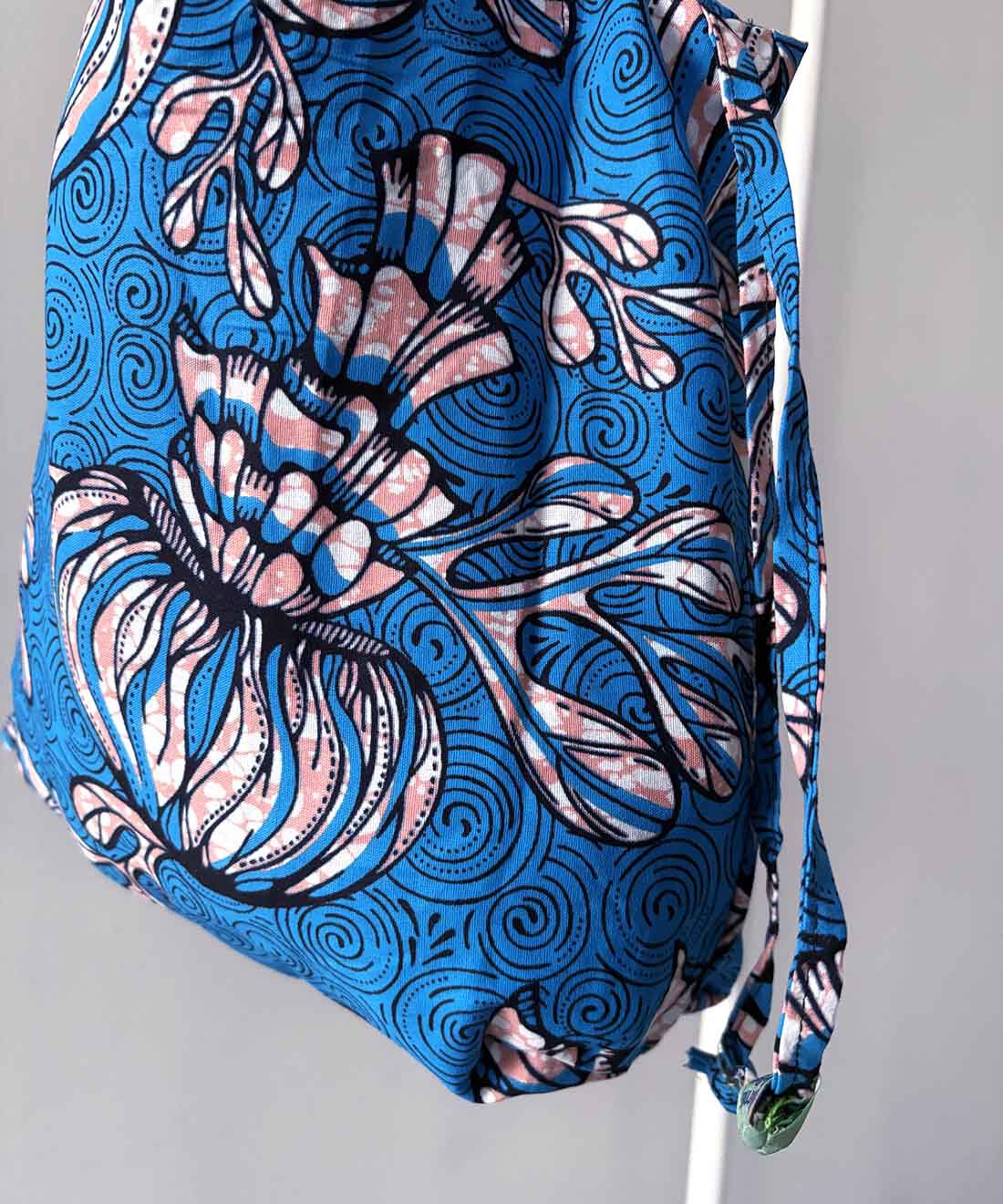 mensha!|【mensha! SELECT】マリでつくられたアフリカンプリントのパーニュ布きんちゃくバッグ 〈海月〉Ｓサイズ