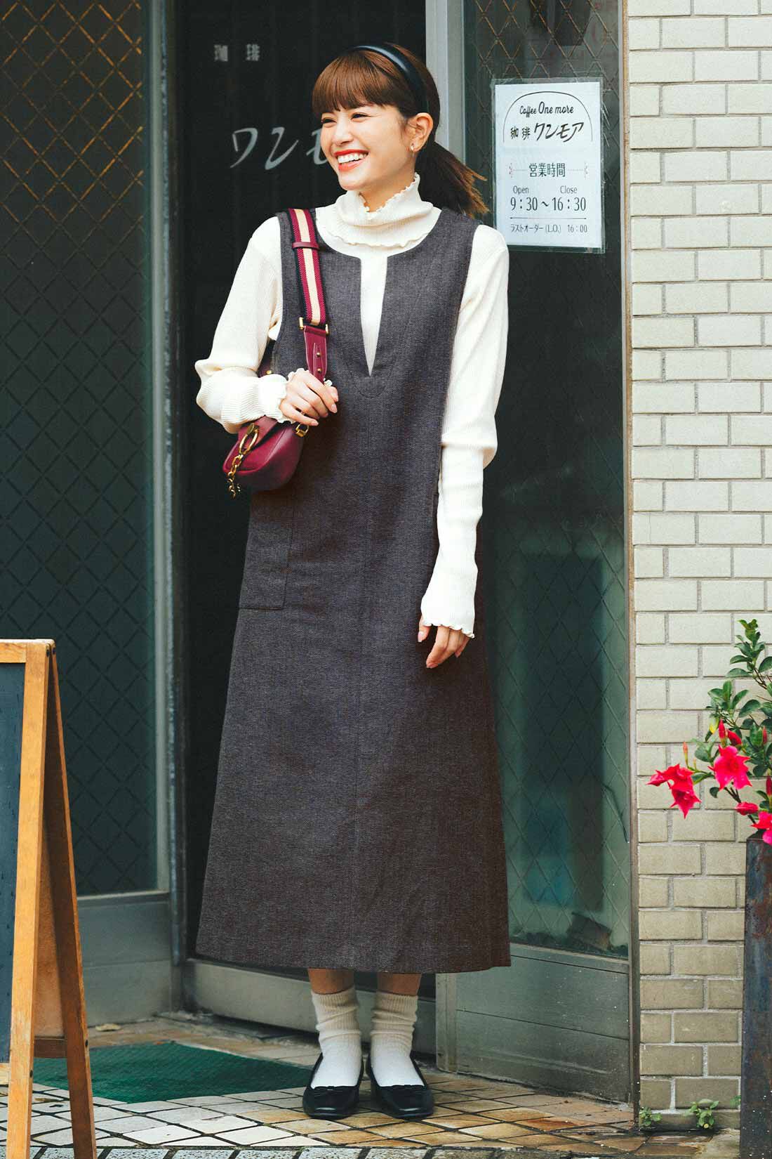 Live in  comfort|リブ イン コンフォート　メロウ遣いで華やぎプラス　綿混素材のタートルネックリブカットソートップス【まとめ買いキャンペーン】