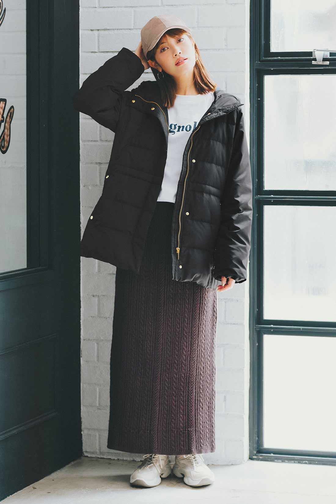 Live in comfort［リブインコンフォート］|リブ イン コンフォート くぼっち★とコラボ 上品ケーブル編みニットトップス＆スカートセットアップ〈チョコレートブラウン〉|色も素材も柄行きも季節感たっぷり。ニットスカートでデイリースタイルを更新。