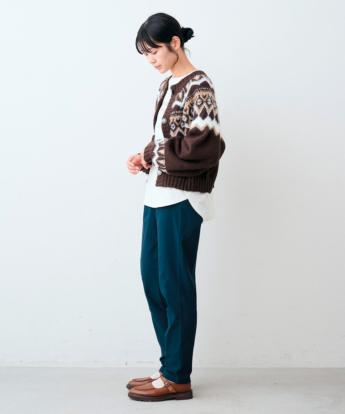 Live in comfort［リブインコンフォート］|リブ イン コンフォート まるではいてないみたい!? ふんわり裏微起毛になった スーパー伸び軽テーパードパンツの会|モデル身長：163cm　着用サイズ：MT