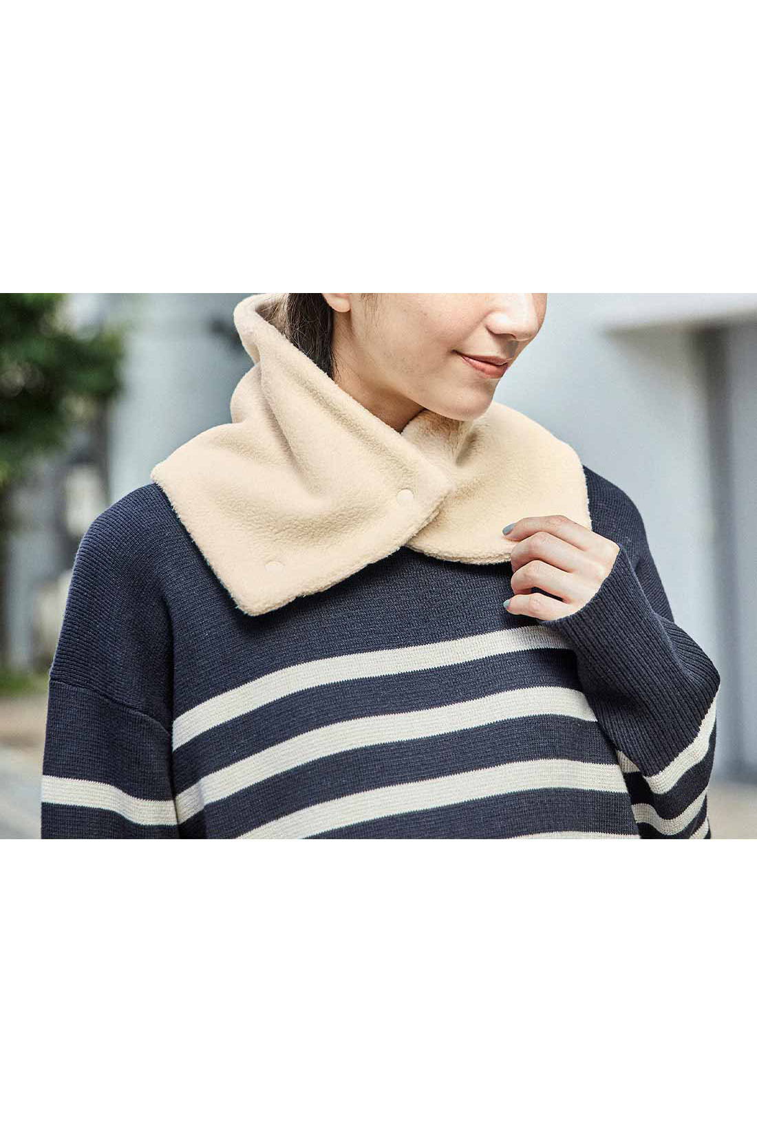 Live in  comfort|リブ イン コンフォート 軽やかフリースのマフラー付きブルゾン〈アイボリー〉