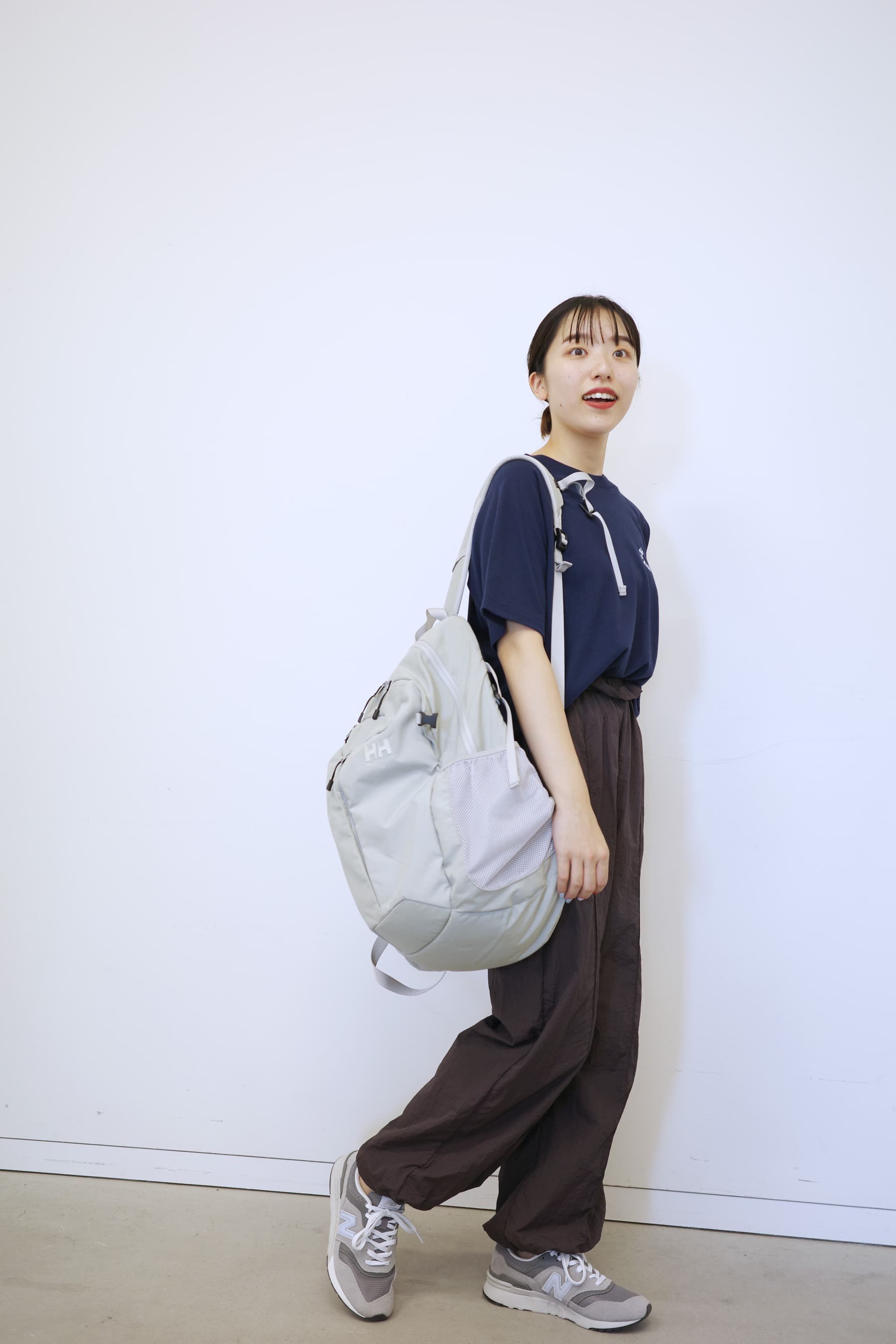 Live in comfort［リブインコンフォート］|リブ イン コンフォート 莉子さんとつくった 街でも山でも これさえあれば！ なオールラウンド2-WAYパンツ〈スモーキーブラウン〉