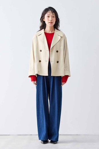 Live in  comfort | シンプルライフ研究家 マキさん 着分けない 裏 フリース ジャケット コート アイボリー 白