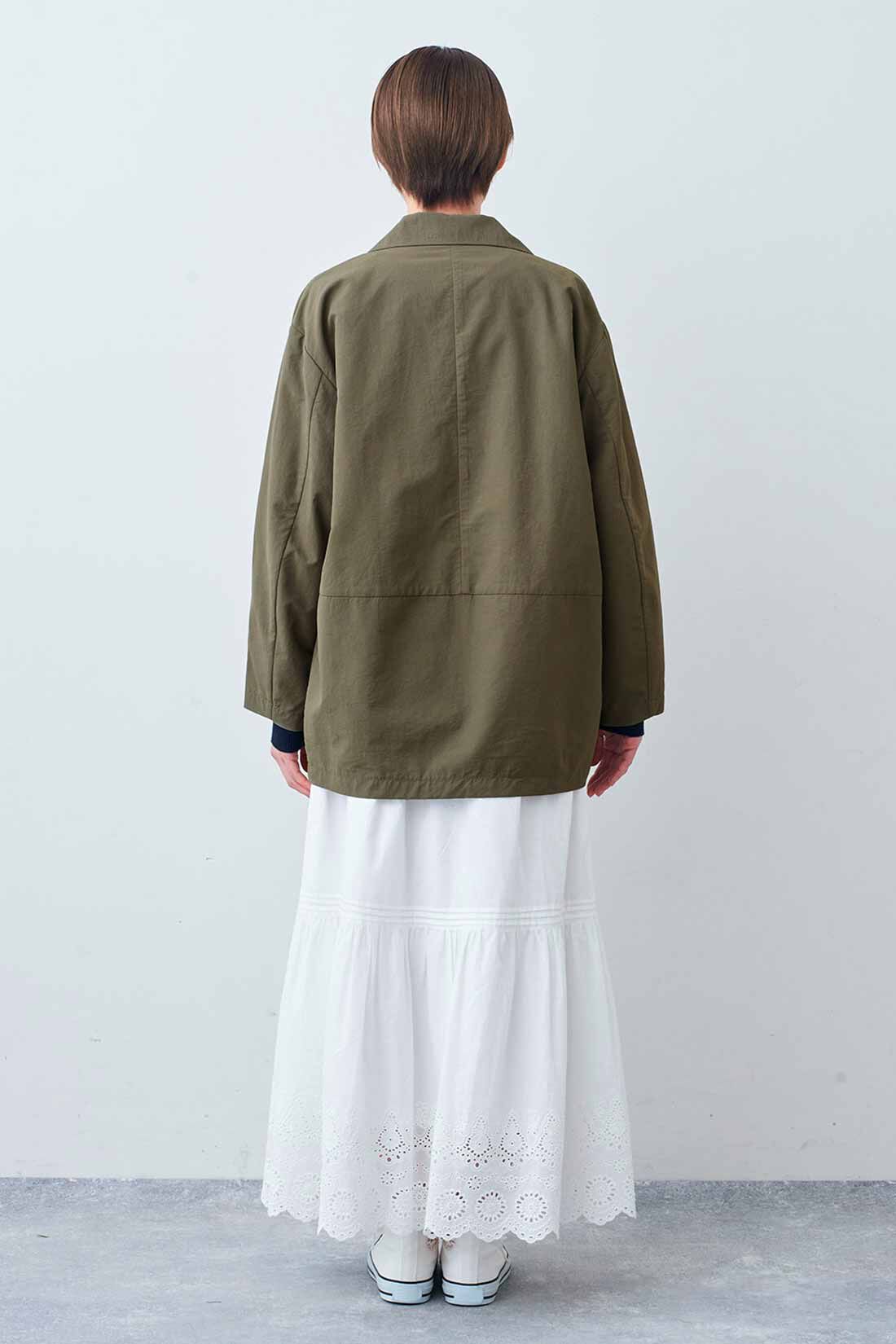 Live in  comfort|リブ イン コンフォート 栞里ちゃんとつくった 撥水機能・UVカットでアクティブにも使える コクーンジャケット〈カーキ〉