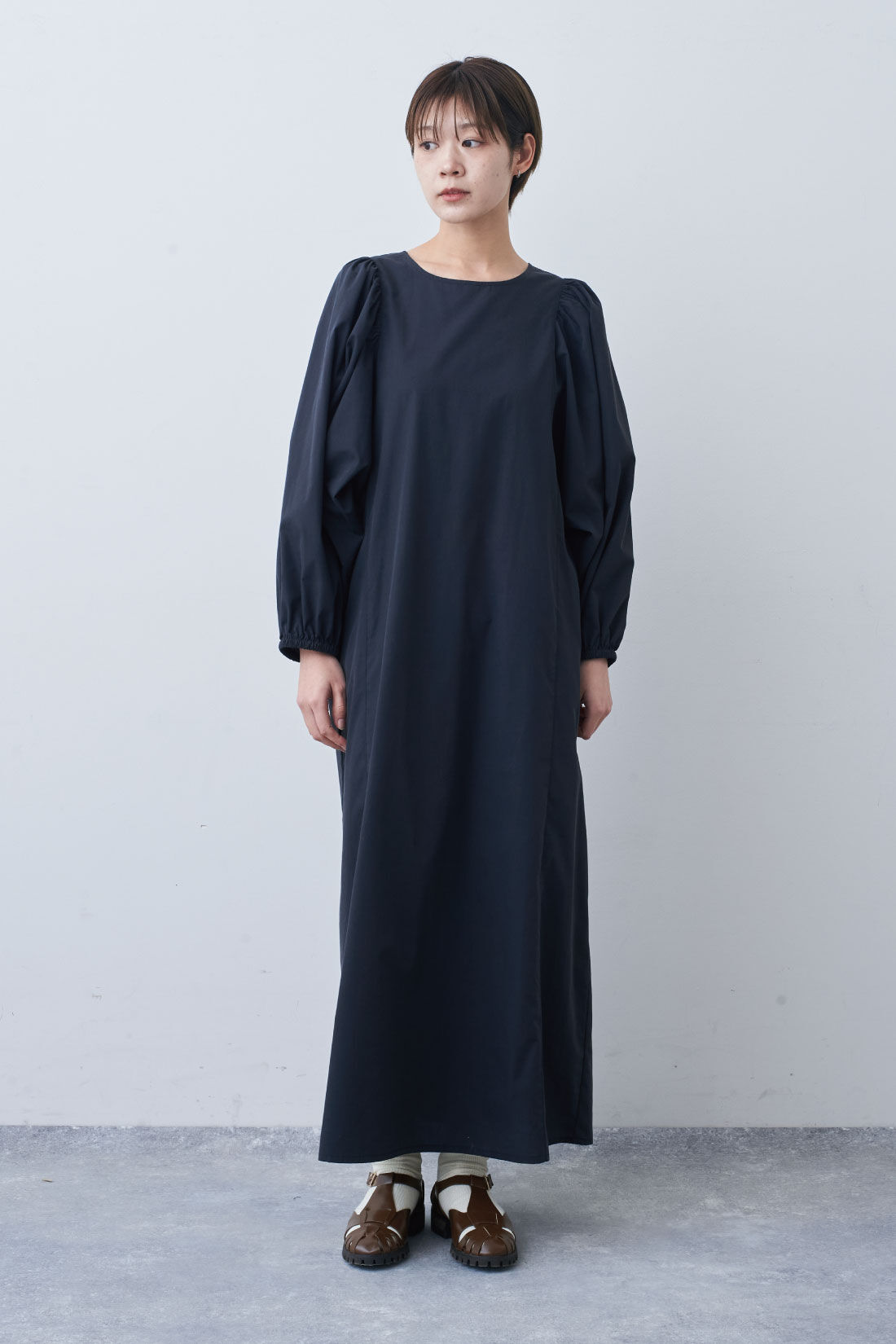Live in  comfort|リブ イン コンフォート はまじとコラボ 着るだけで華やかな 華奢（きゃしゃ）見えボリュームスリーブワンピース