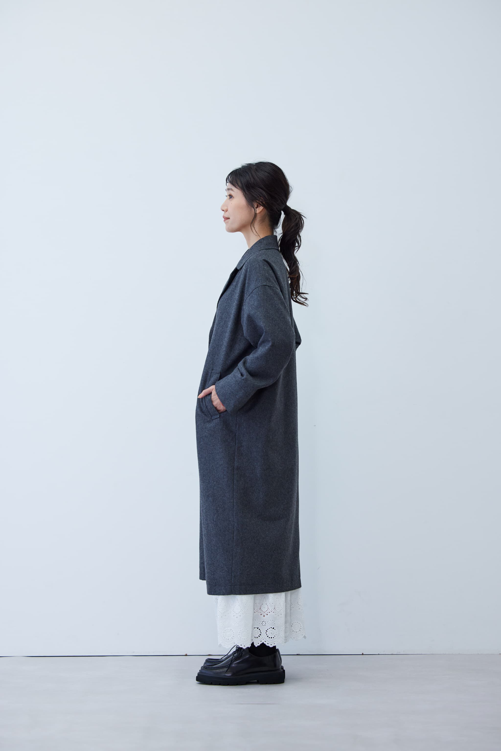Live in comfort［リブインコンフォート］|リブ　イン　コンフォート　長く愛せる　ウール混素材の上品ロングコート〈チャコールグレー〉