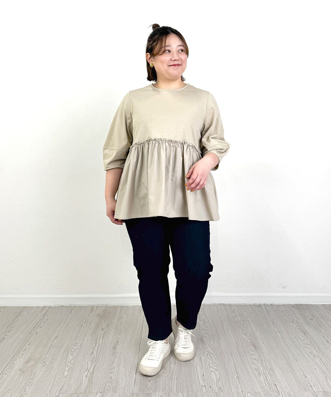 Live in comfort［リブインコンフォート］|接触冷感 吸汗速乾 スリム ストレート らくちん デニム パンツ インディゴのコーディネート