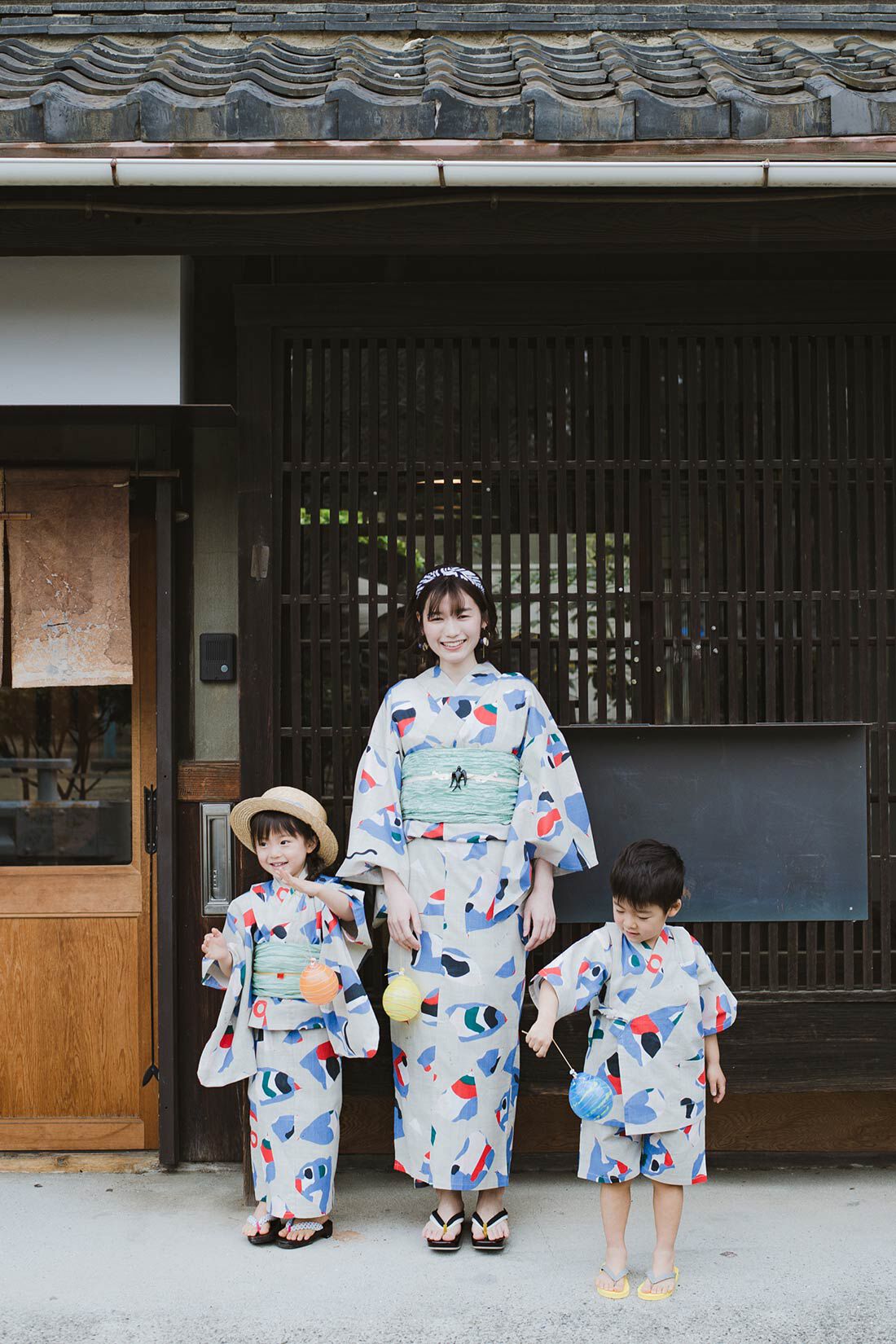 Live in  comfort|京都Subikiawa食器店さんとつくった 風船鳥柄の浴衣（ゆかた）|女の子身長：104cm/着用サイズ：1