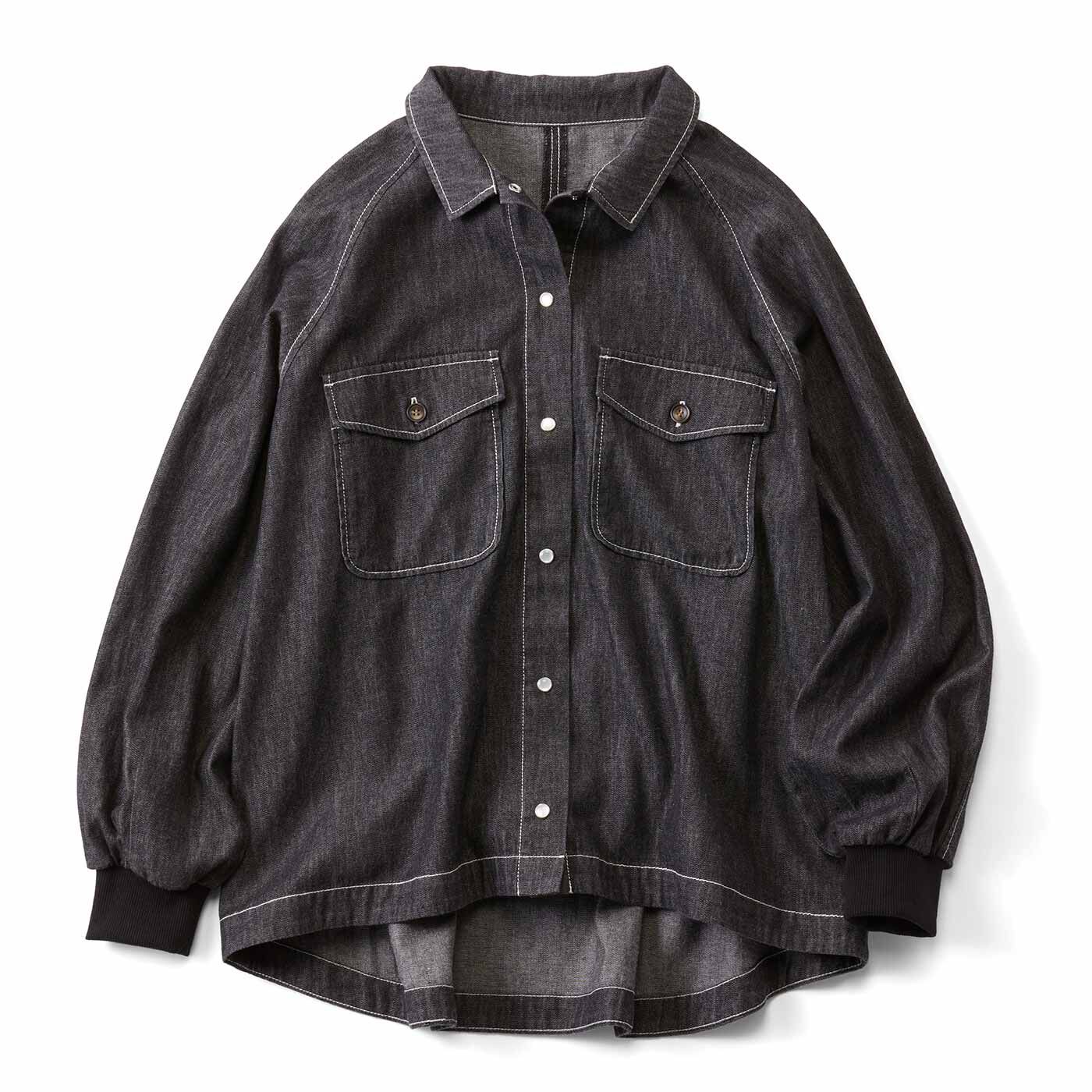 MEDE19F ステッチ刺繍のあるオーバーサイズデニムシャツ〈ブルー