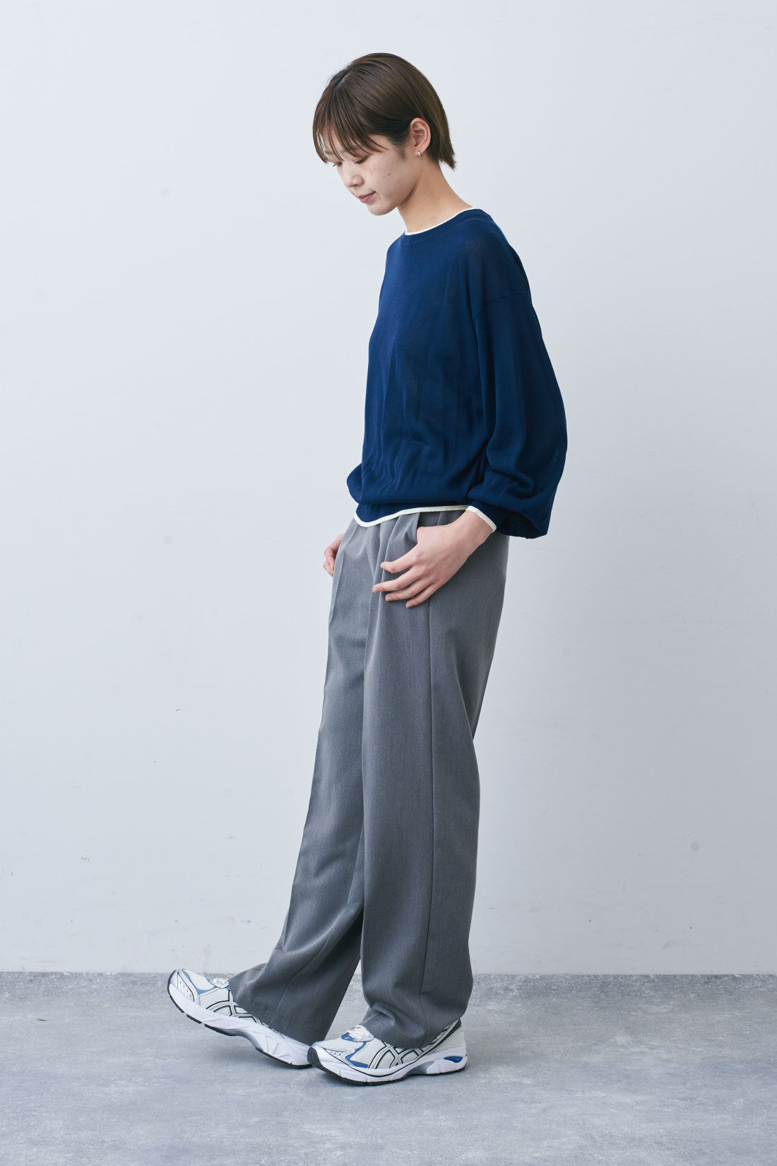 Live in comfort［リブインコンフォート］|リブ イン コンフォート トレンドライクでおしゃれ見えする 大人のシアーニットトップス〈ネイビー〉