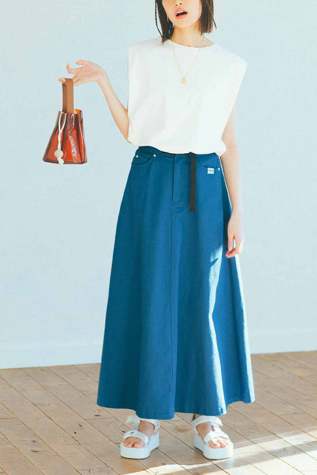 リブ イン コンフォート ちらっと覗くミッフィーの大人ワーク