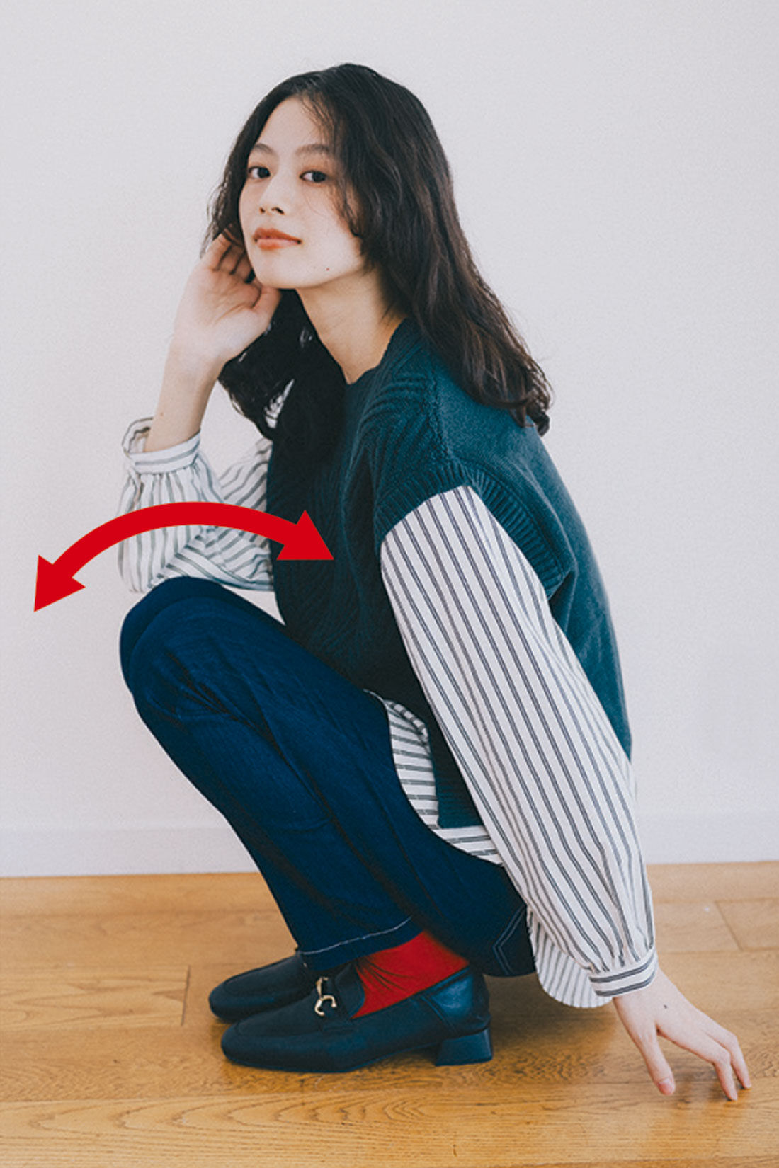 Live in  comfort|リブ イン コンフォート　するりとはけてきれい見え！　くたっとやわらか ぐい伸びストレートデニムパンツ〈インディゴ〉|やわらかなストレッチデニムでぐーんと伸びるから、動いても座っても一日中らくちん！