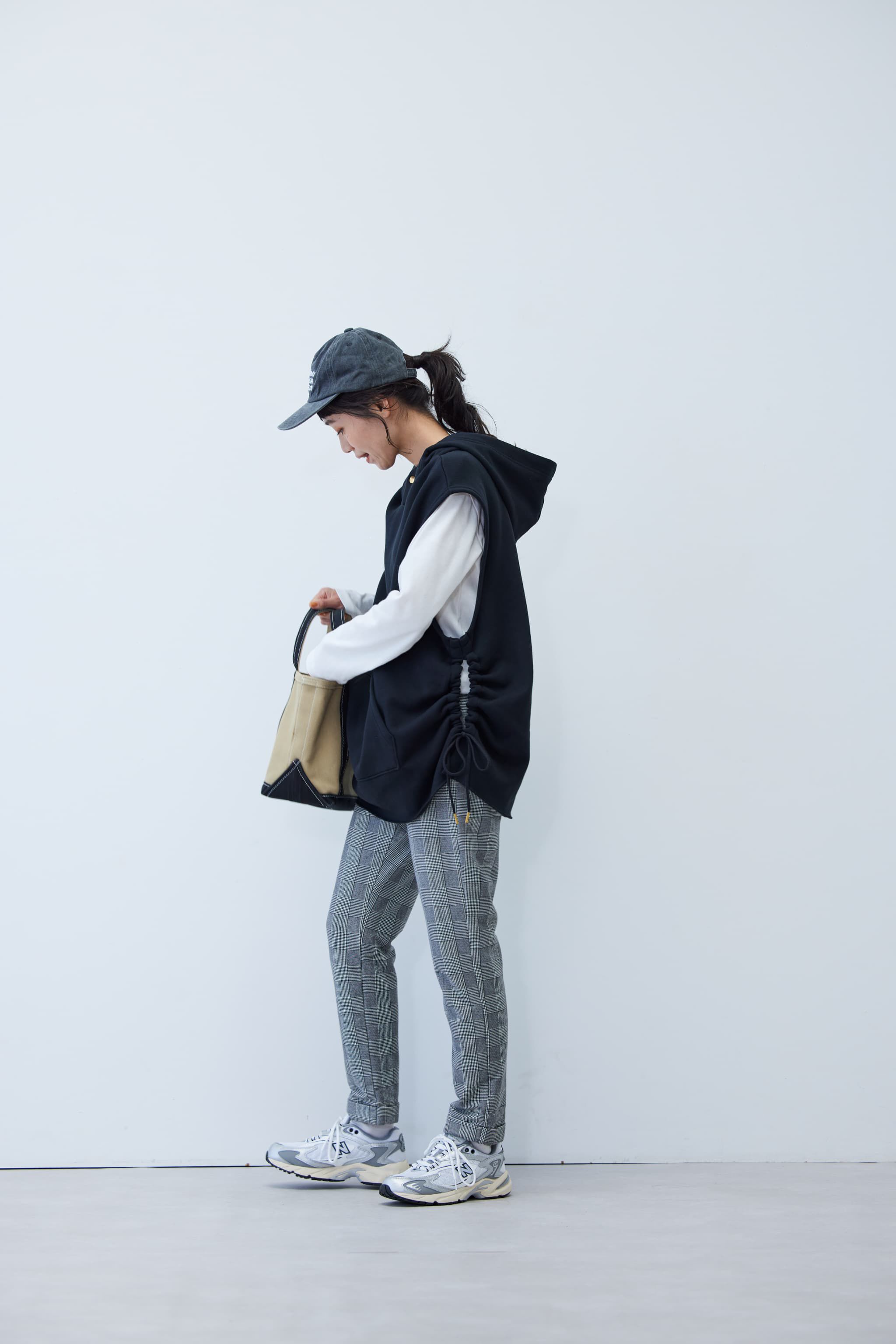 Live in comfort［リブインコンフォート］|リブ　イン　コンフォート　おうちもお出かけもずっと着ていたい　激ぬくカットソーベスト〈ブラック〉