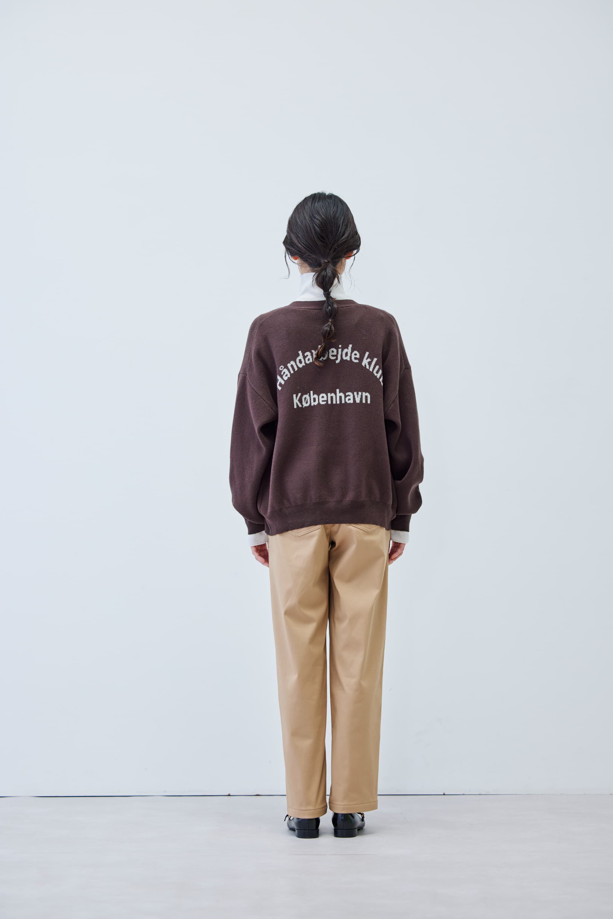 Live in  comfort|リブ イン コンフォート スッキリ見えして裏側ぬくぬく！ 品のいい裏ベロアベイカーパンツ
