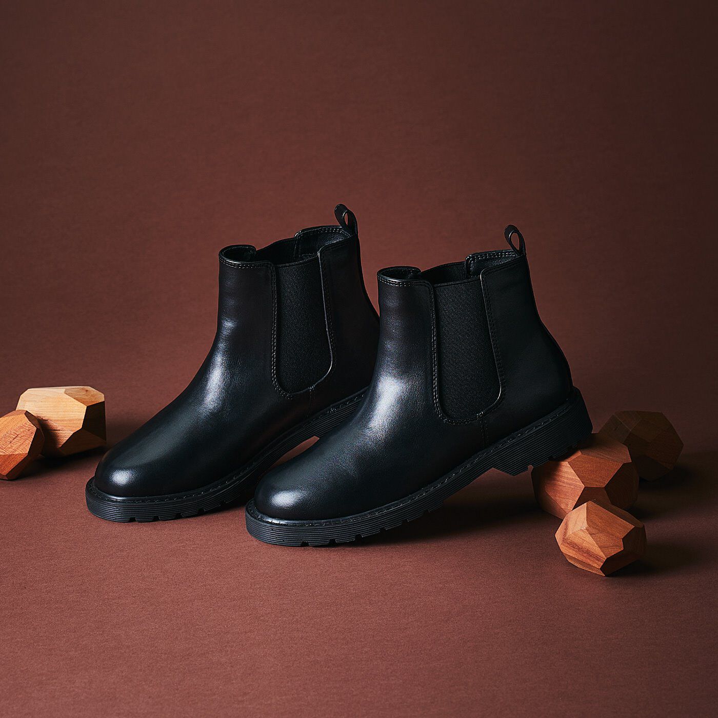 ラミプリュス 北海道の靴屋さん発 スパイクが出てくる サイドゴア