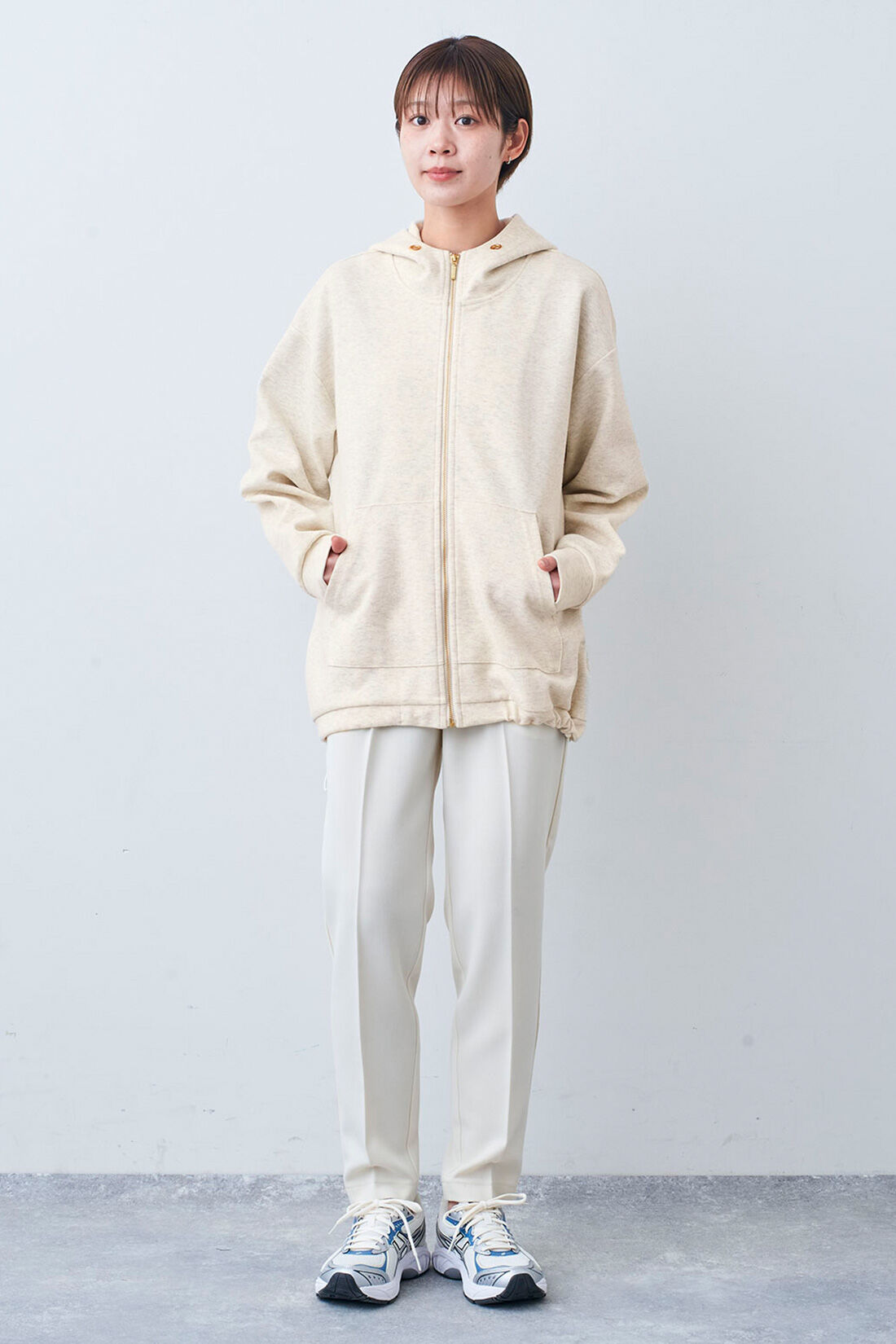 Live in  comfort|リブ イン コンフォート はまじとコラボ コート代わりにサクッと着られる ボリュームフードパーカー〈オートミール〉