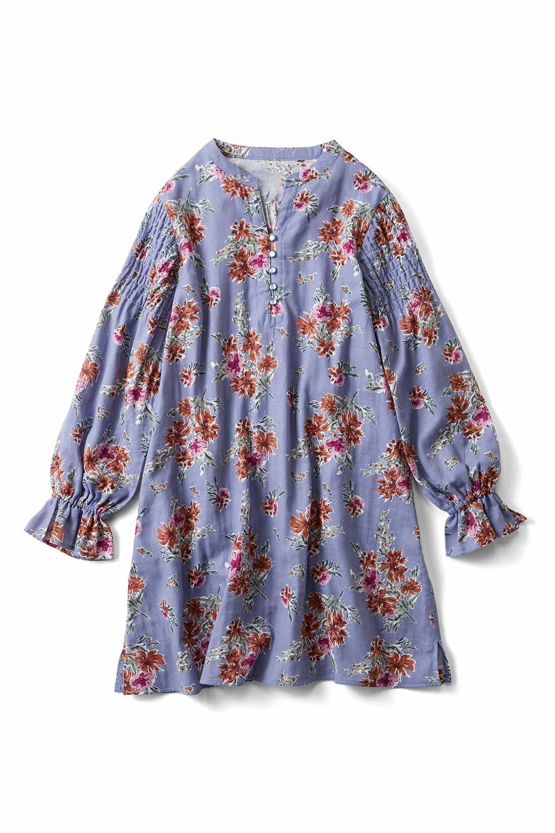 Live in  comfort|リブ イン コンフォート　ふんわりダブルガーゼが心地いい 大人の花柄コットンチュニック〈スモーキーブルー〉