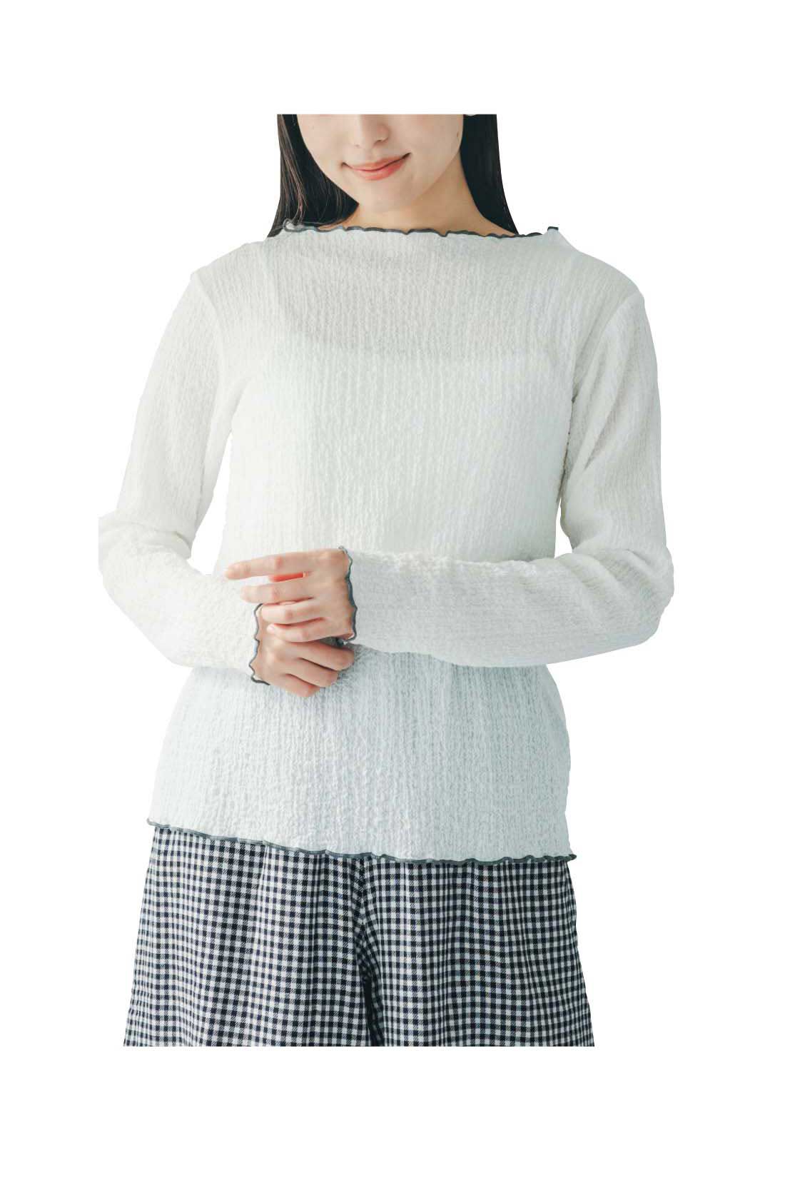 Live in comfort［リブインコンフォート］|リブ イン コンフォート　ちょい足しでオシャレ度アップ！ コットン混のぽこぽこトップス〈ブラック〉|適度にゆとりを持たせたシルエットで、からだのラインを拾いすぎません。　※お届けするカラーとは異なります。