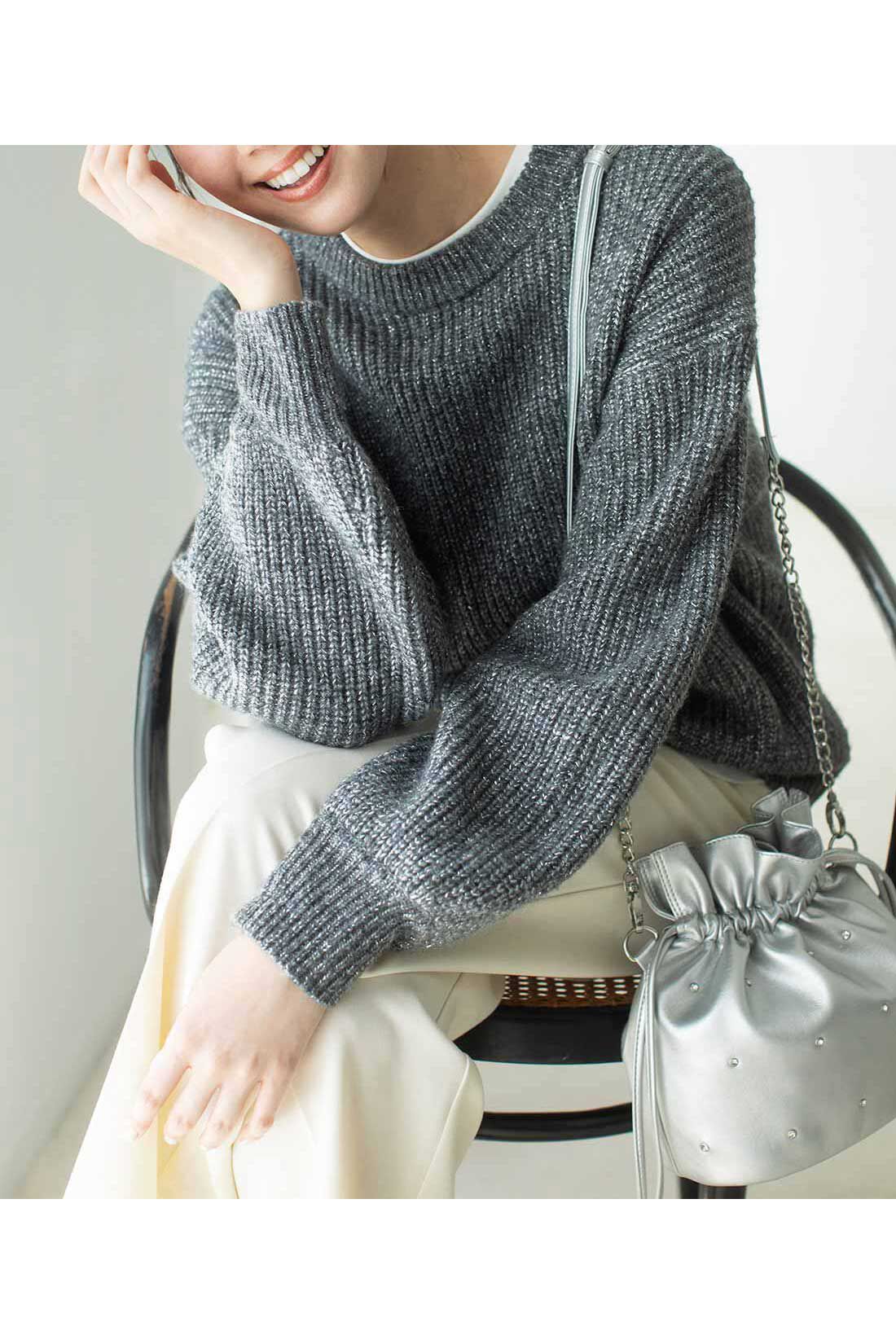 Live in comfort［リブインコンフォート］|リブ イン コンフォート パッと着るだけで即華やぎ！ 大人ラメニットトップス〈チャコールグレー〉