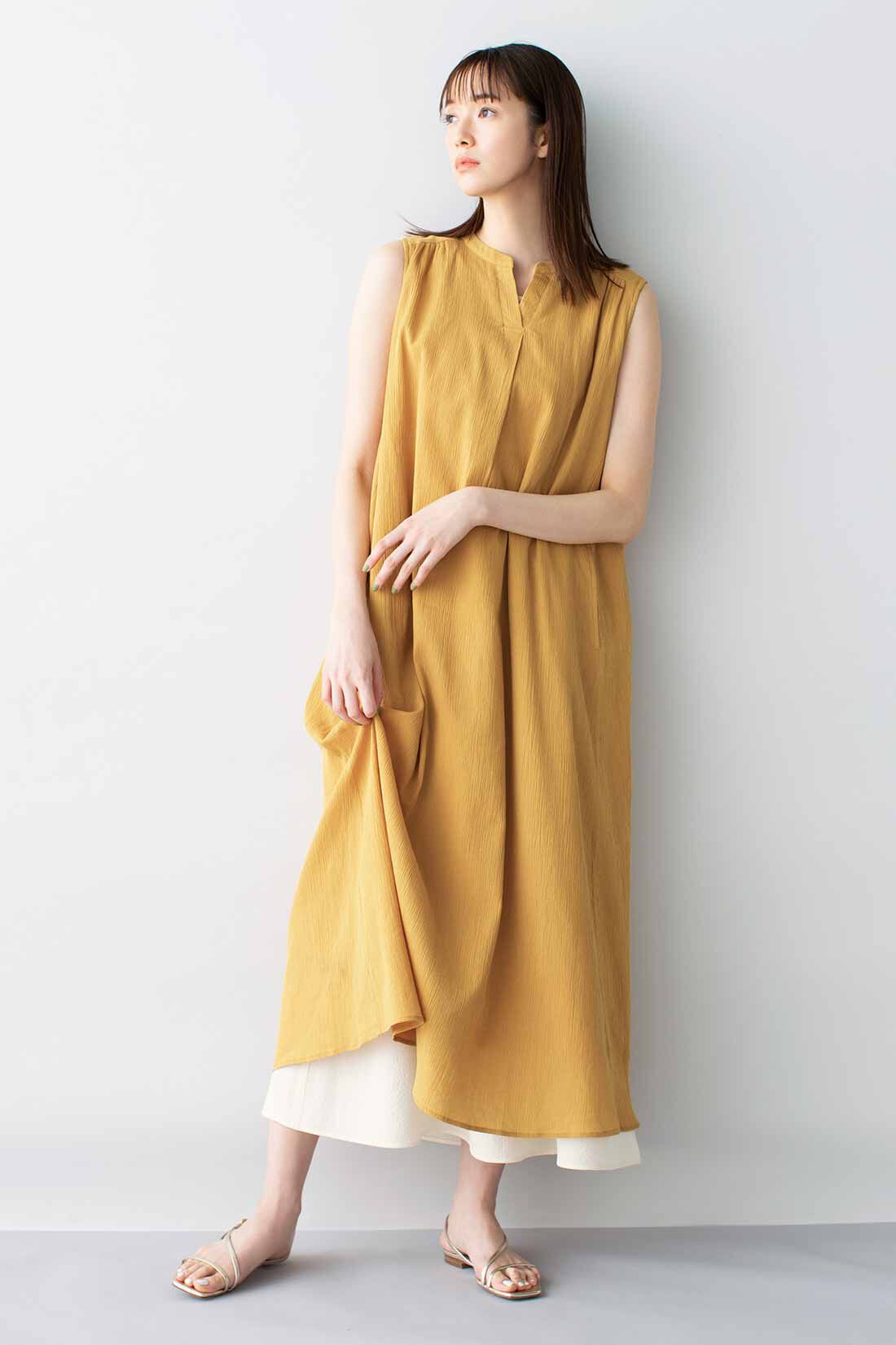 Live in  comfort|リブ イン コンフォート すそからひらり 重ねてかわいい インナーワンピース〈ネイビー〉