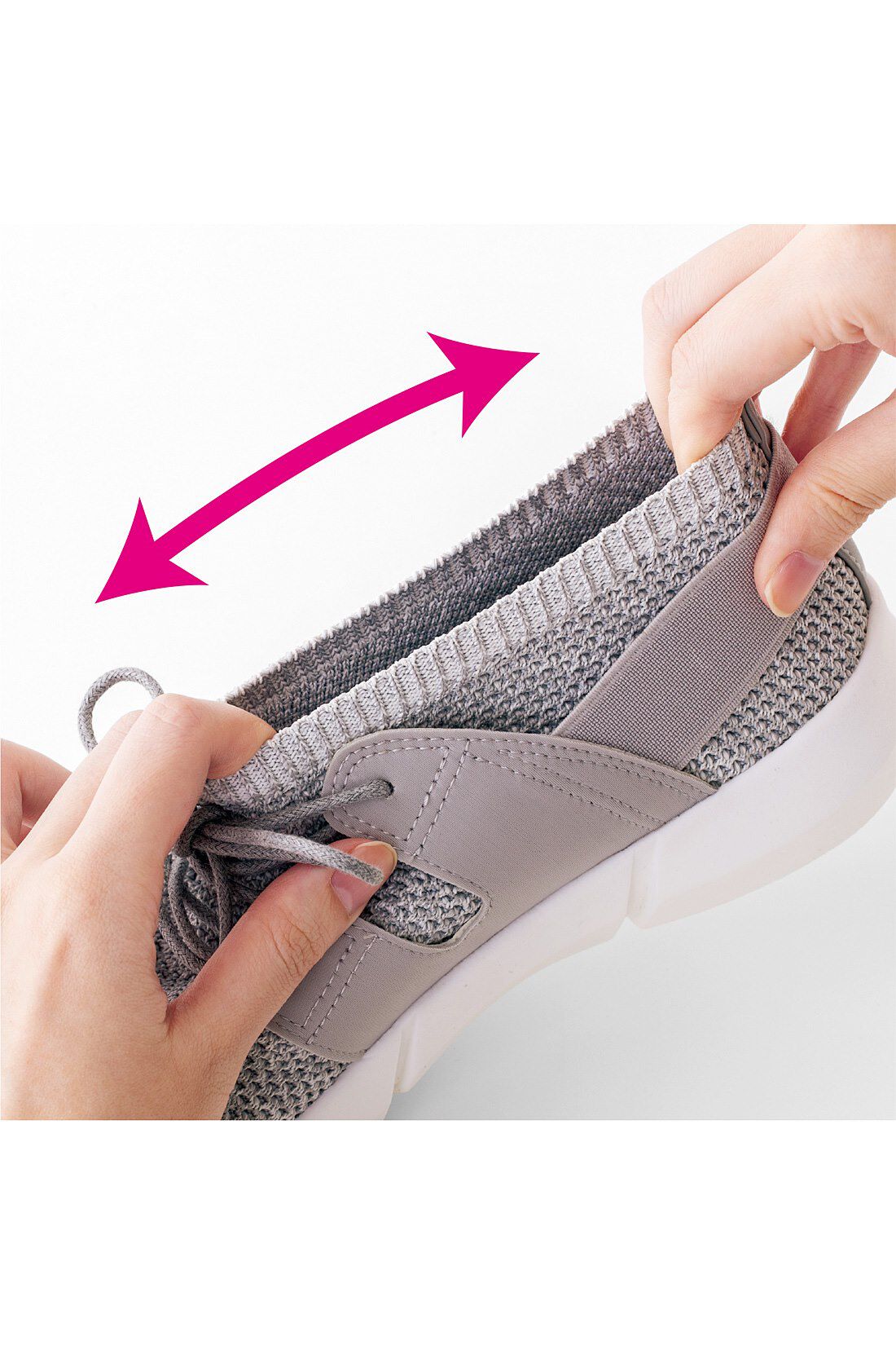 Live in  comfort|リブ イン コンフォート　軽やかに足にフィット！ どこまでも　歩けそうな伸びるニットスニーカー〈ブラック〉