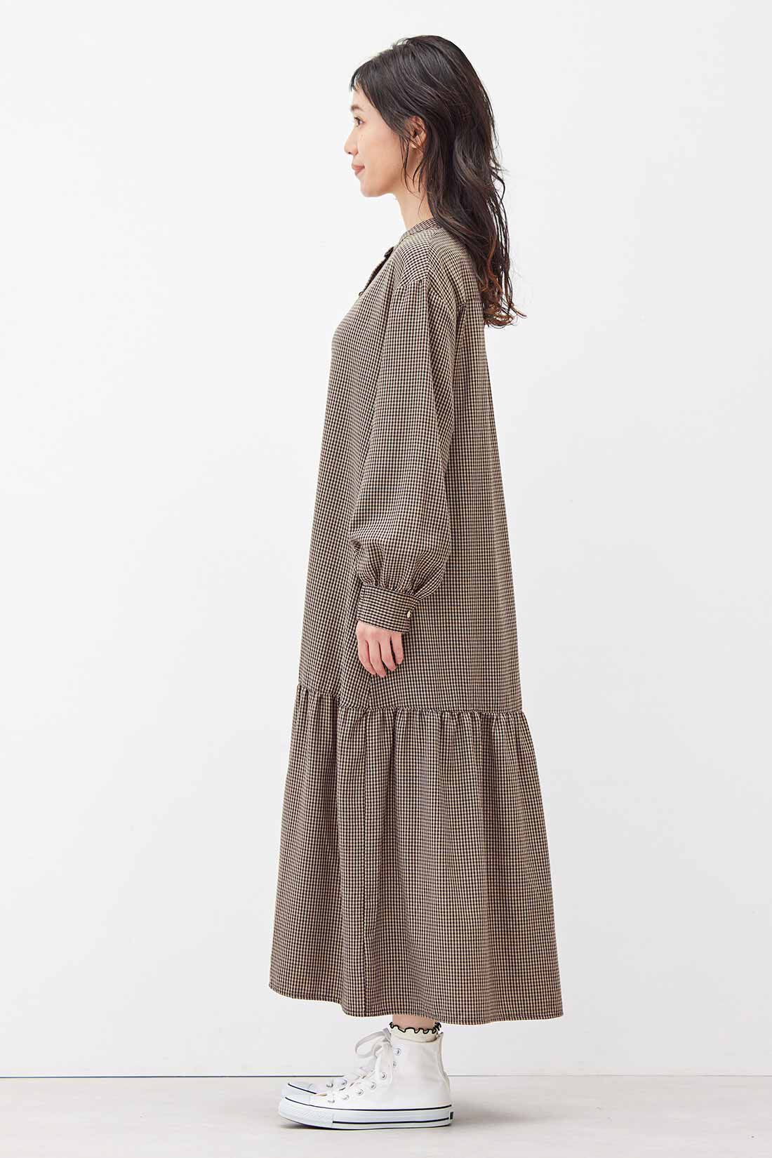 Live in  comfort|リブ イン コンフォート 人気スタイリスト 石上美津江さんとつくった はおれるチェックのワンピース〈ブラウンチェック〉