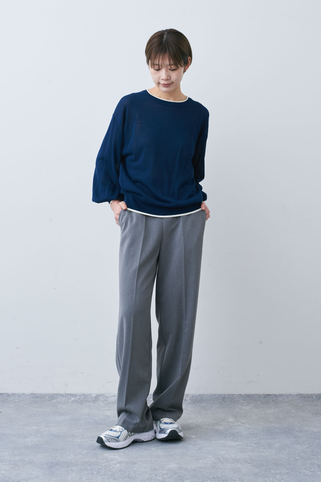 Live in comfort［リブインコンフォート］|リブ イン コンフォート トレンドライクでおしゃれ見えする 大人のシアーニットトップス〈ネイビー〉