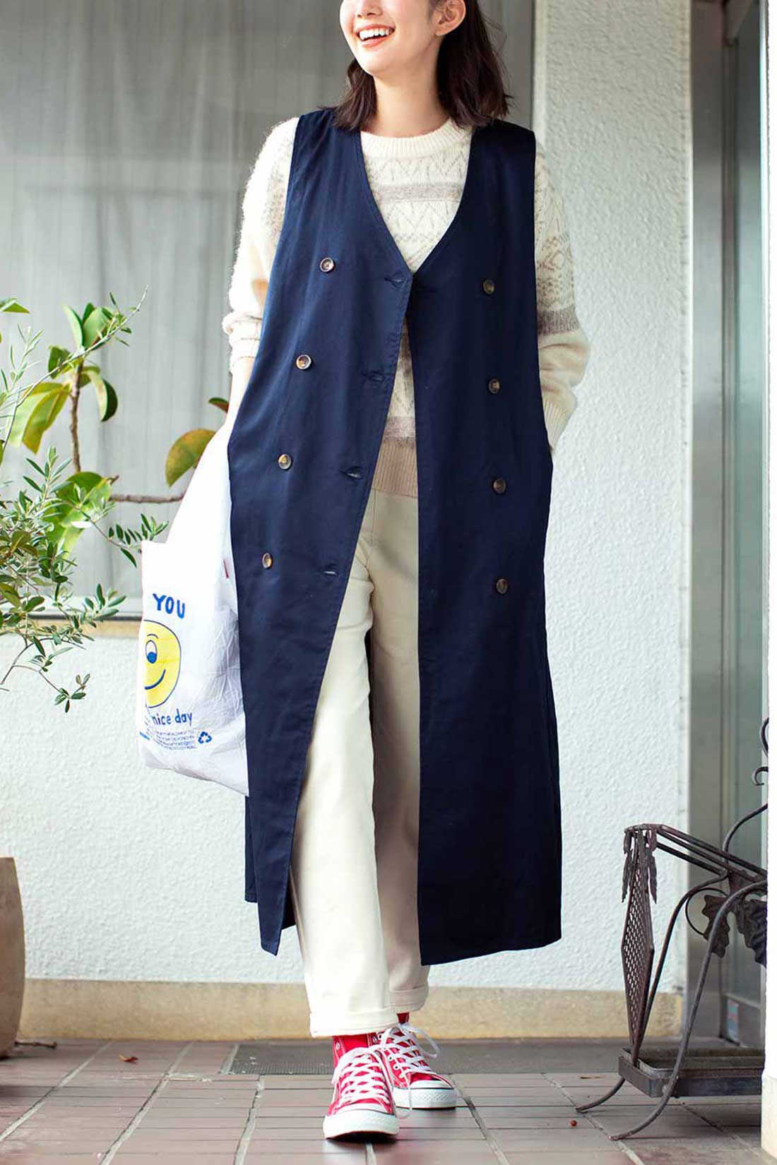 超美品の リブ イン あったか裏ボアロングベスト〈ネイビー〉 マキさんとつくった シンプルライフ研究家 コンフォート ジャケット・アウター
