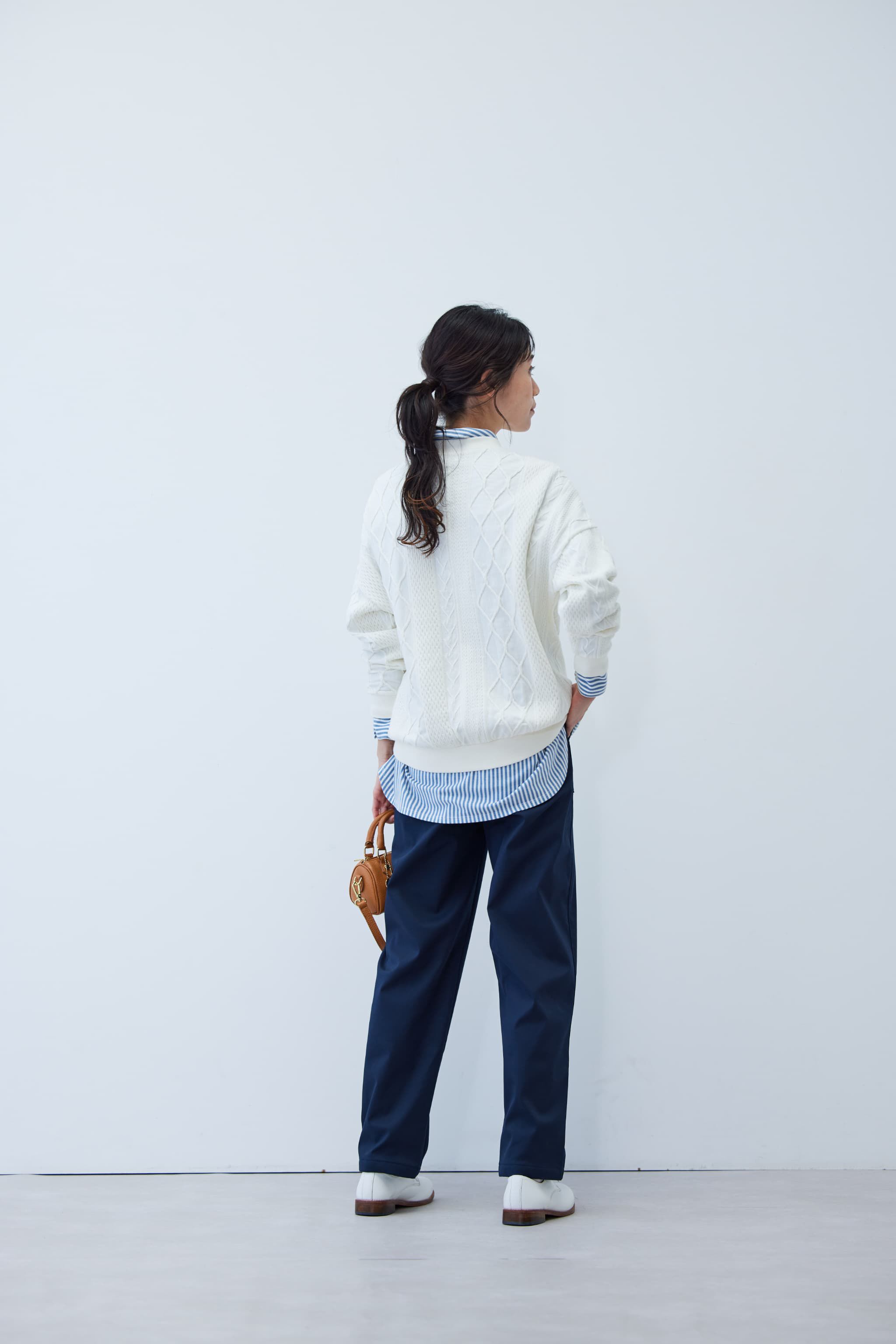 Live in comfort［リブインコンフォート］|リブ イン コンフォート スッキリ見えして裏側ぬくぬく！ 品のいい裏ベロアベイカーパンツ