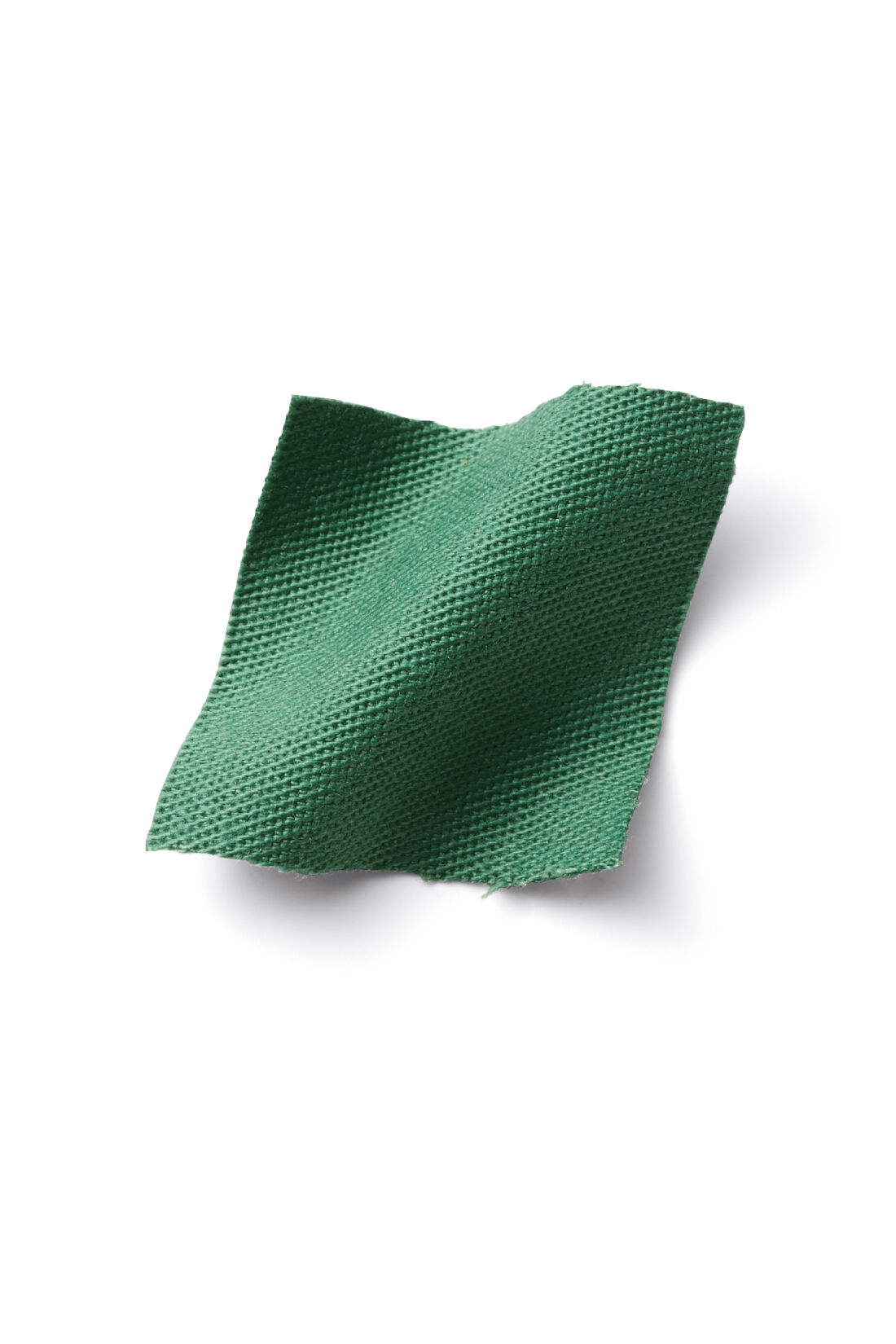 Live in  comfort|リブ イン コンフォート　堀川波さんに聞く　色を楽しむ大人のカジュアルコート〈グリーン〉|肌なじみのきれいな浅めのグリーンで春感アップ。着まわししやすいツイル素材。