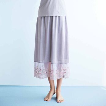 flufeel | 豊かな実りと時間　優雅に ひらめくインナースカート