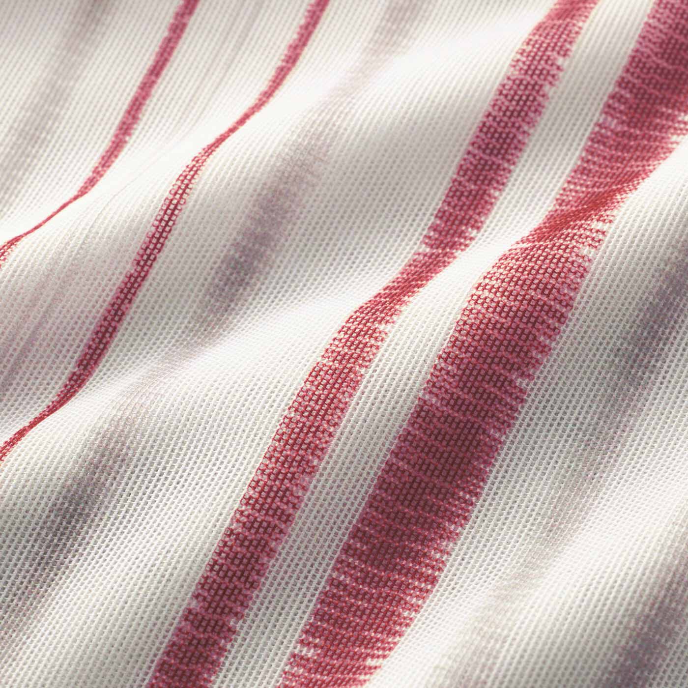 flufeel［フラフィール］|マニッシュに着こなすランダムストライプ フロントオープンブラ＆ショーツの会|チュール素材にリネン風のストライプ柄をプリント。