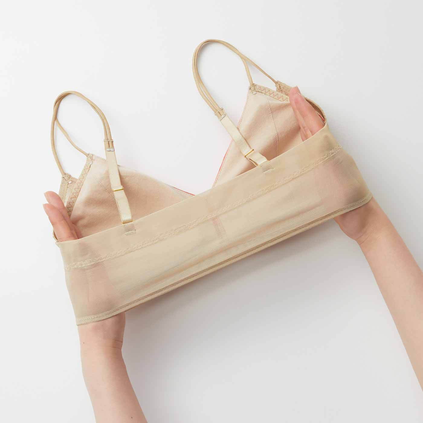 flufeel［フラフィール］|MEDE19F×flufeel シンプルモードブラ＆ショーツの会〈ビビッドカラー〉|伸びやかで心地よくフィット。