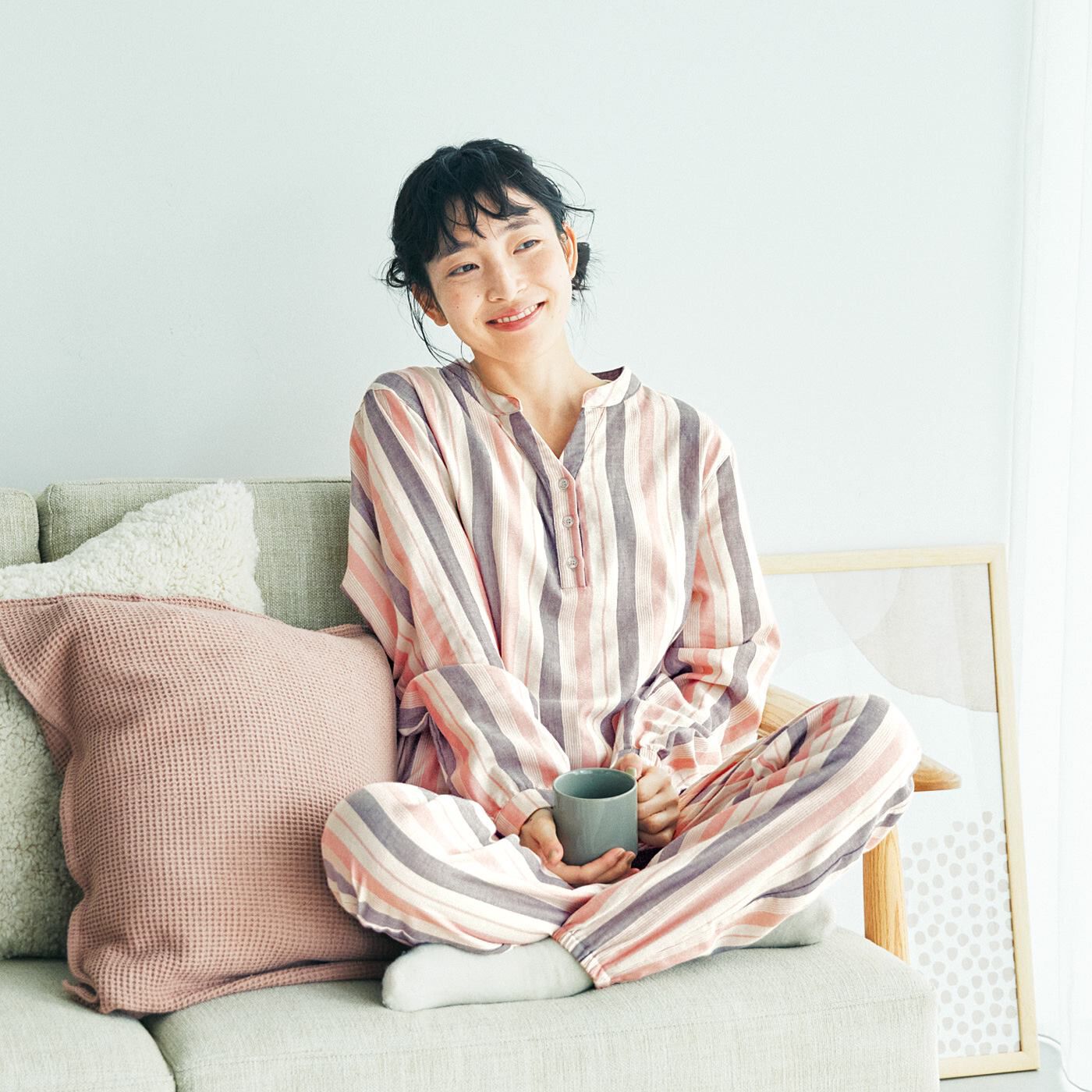 flufeel|綿１００％の肌心地　ランダムストライプの軽やかダブルガーゼパジャマの会