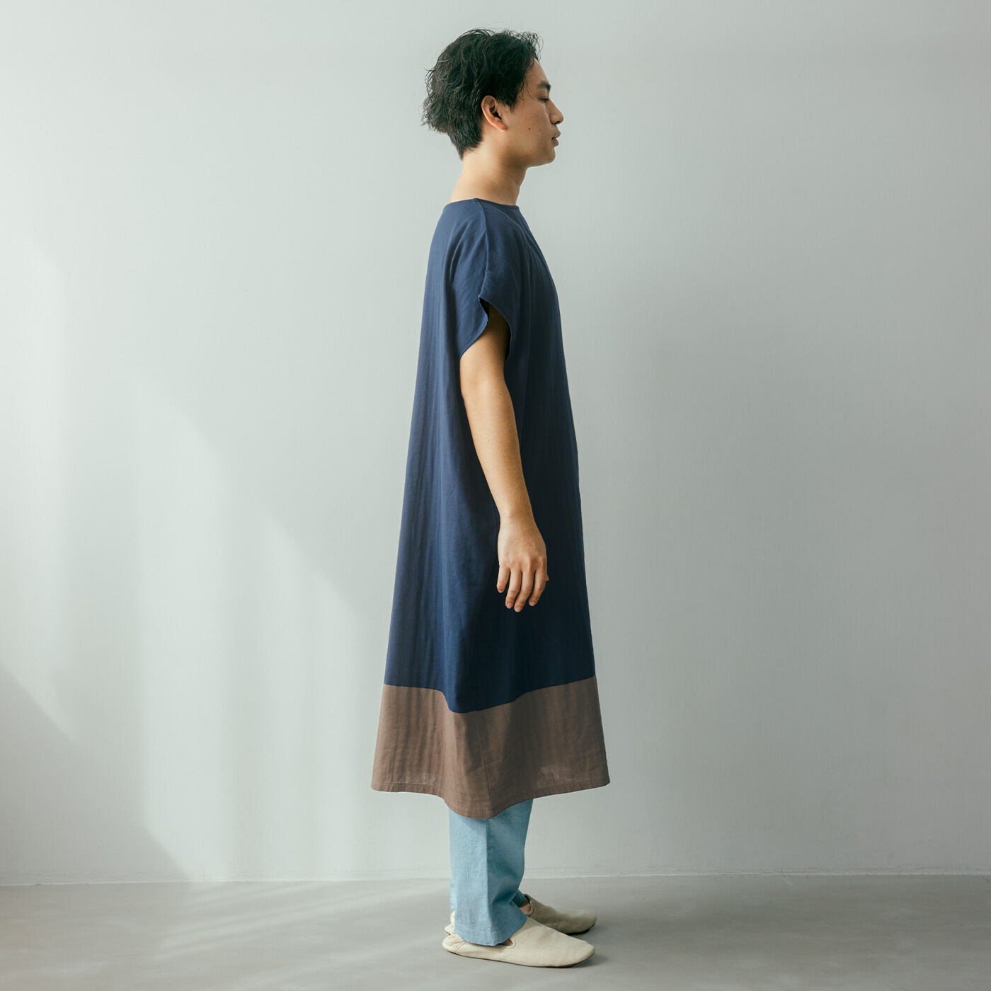 flufeel|お風呂上がりから寝るまでさわやか ダブルガーゼが心地いい 着るバスタオル〈オーガニック/ハンサムバイカラー〉の会|Side