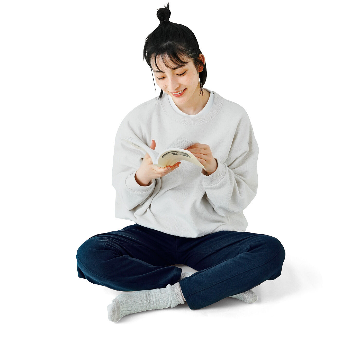 flufeel［フラフィール］|きちんと見えてリラックス　あったか裏起毛のナマケモノパンツの会|おうちに帰ってそのままくつろげる