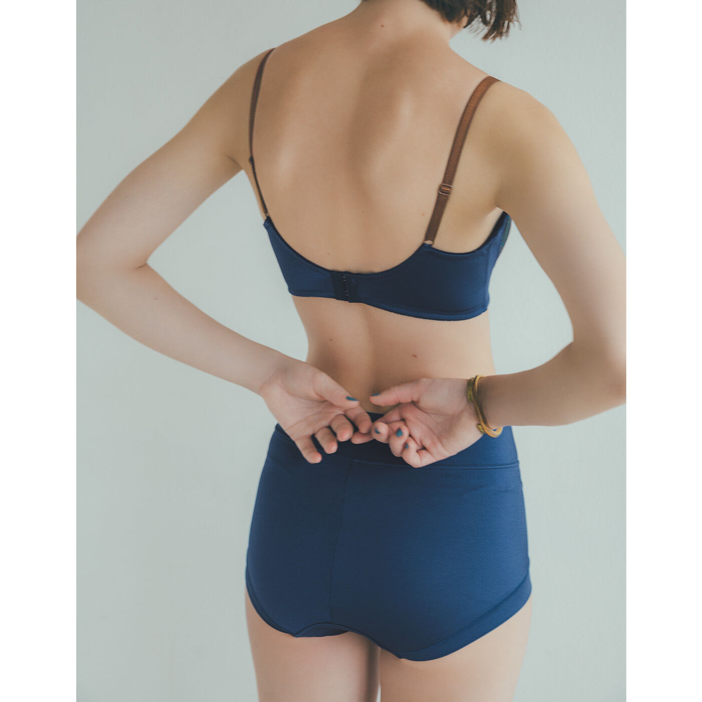 flufeel［フラフィール］|目を惹（ひ）く知的なグレンチェック トラッドな雰囲気が漂う 引き締め印象ブラ＆ショーツの会