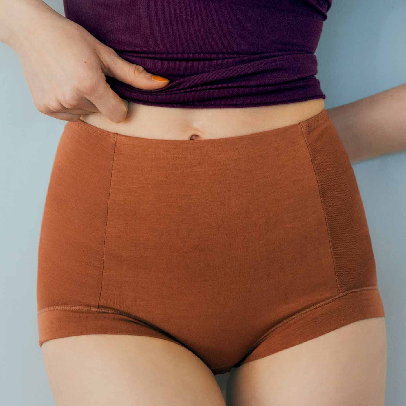 flufeel［フラフィール］|おなかすっきりシルエット ハンサムなハイウエストショーツの会