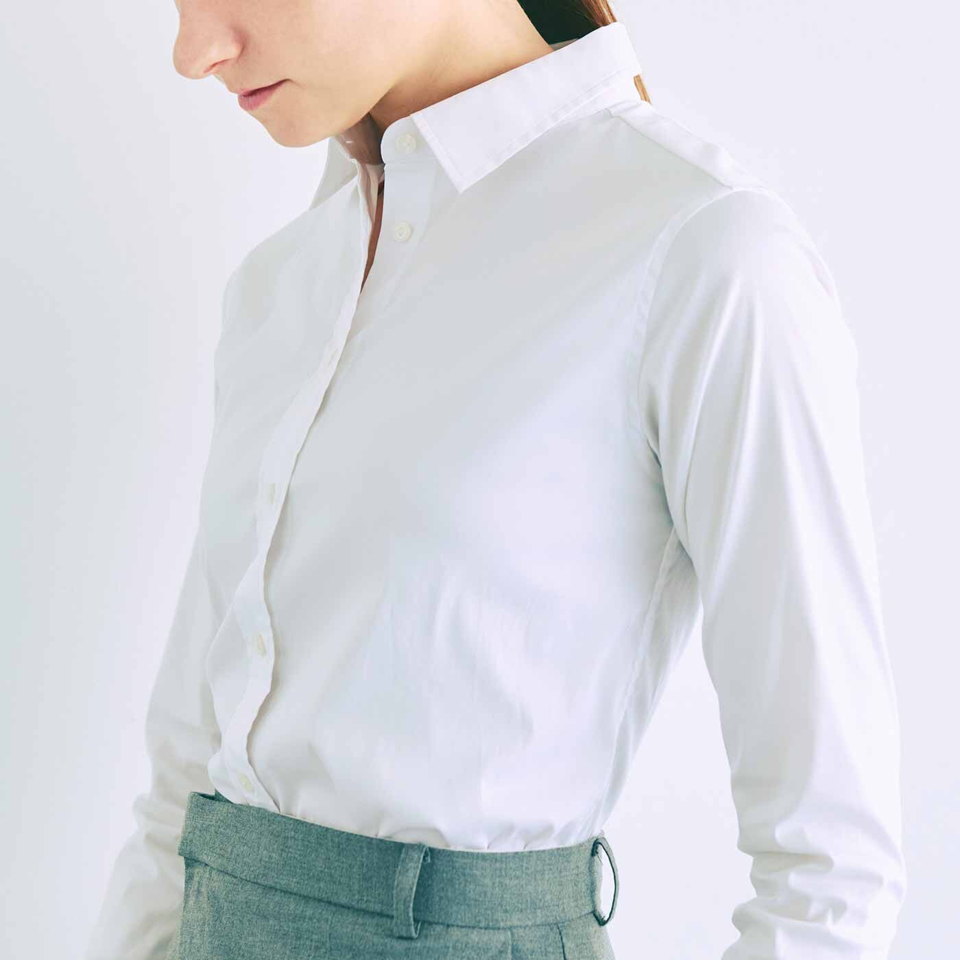 flufeel［フラフィール］|スラっとピン！ スーツ姿を応援する　ヨガ気分×フラットブラタンク〈for work〉の会|※モデル着用〈深呼吸の紅〉