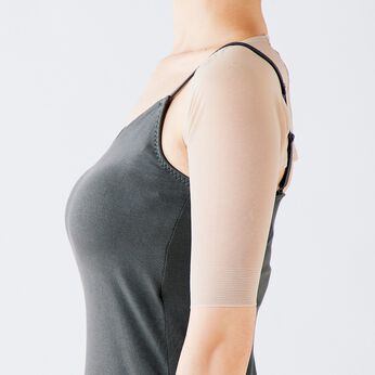 flufeel | 二の腕太りと姿勢を一挙解決中に仕込む極薄シェイパー